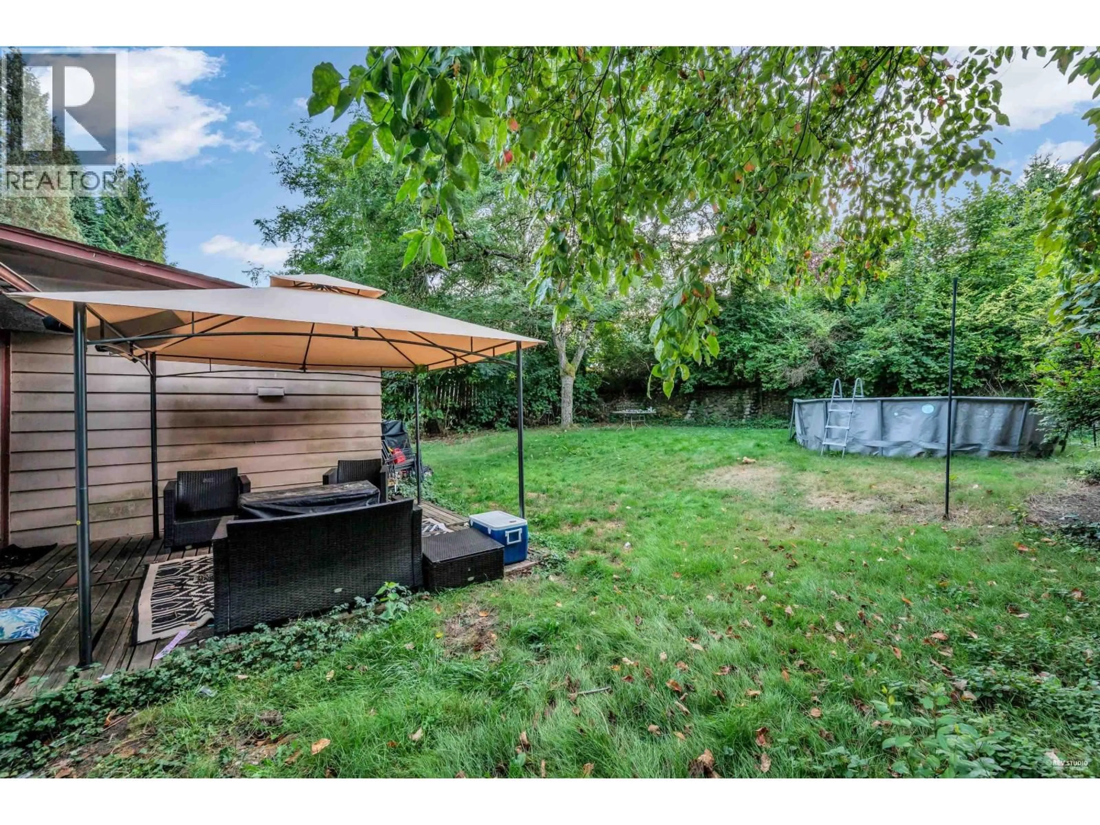 Shed for 929 CLARKE ROAD, Port Moody British Columbia V3H1M1