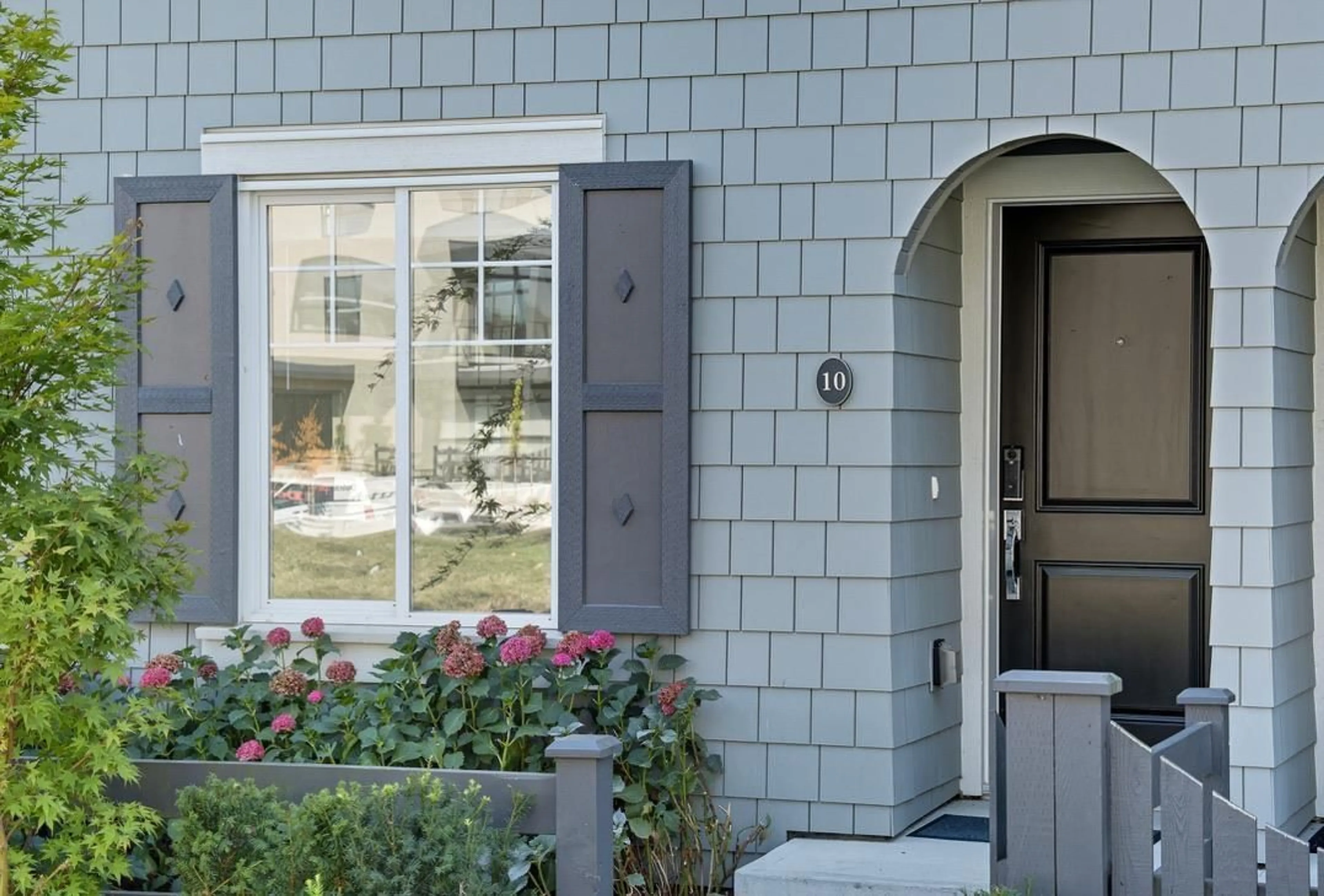 Indoor entryway for 10 - 15778 85, Surrey British Columbia V4N6W8