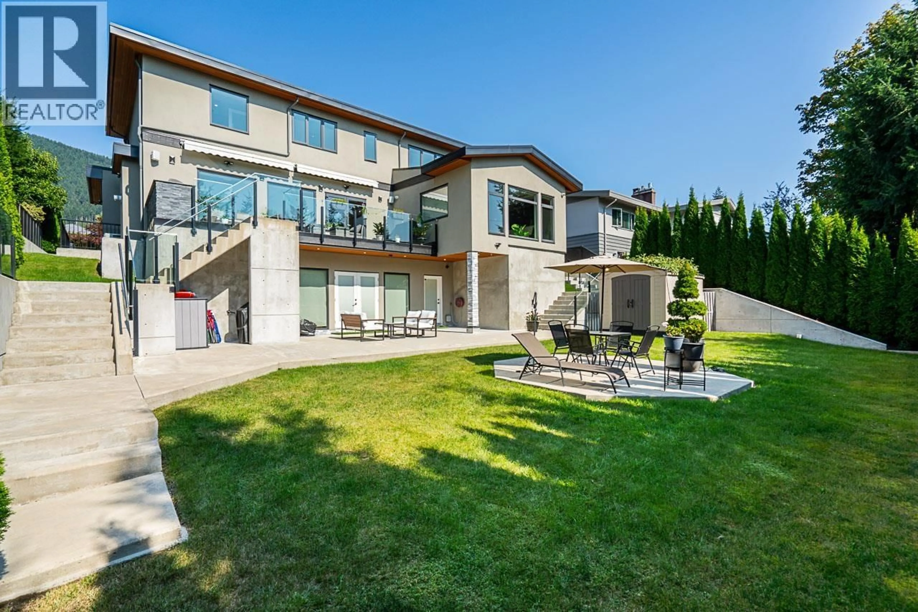 Patio, mountain view for 4399 HIGHLAND BOULEVARD, North Vancouver British Columbia V7R2Z8
