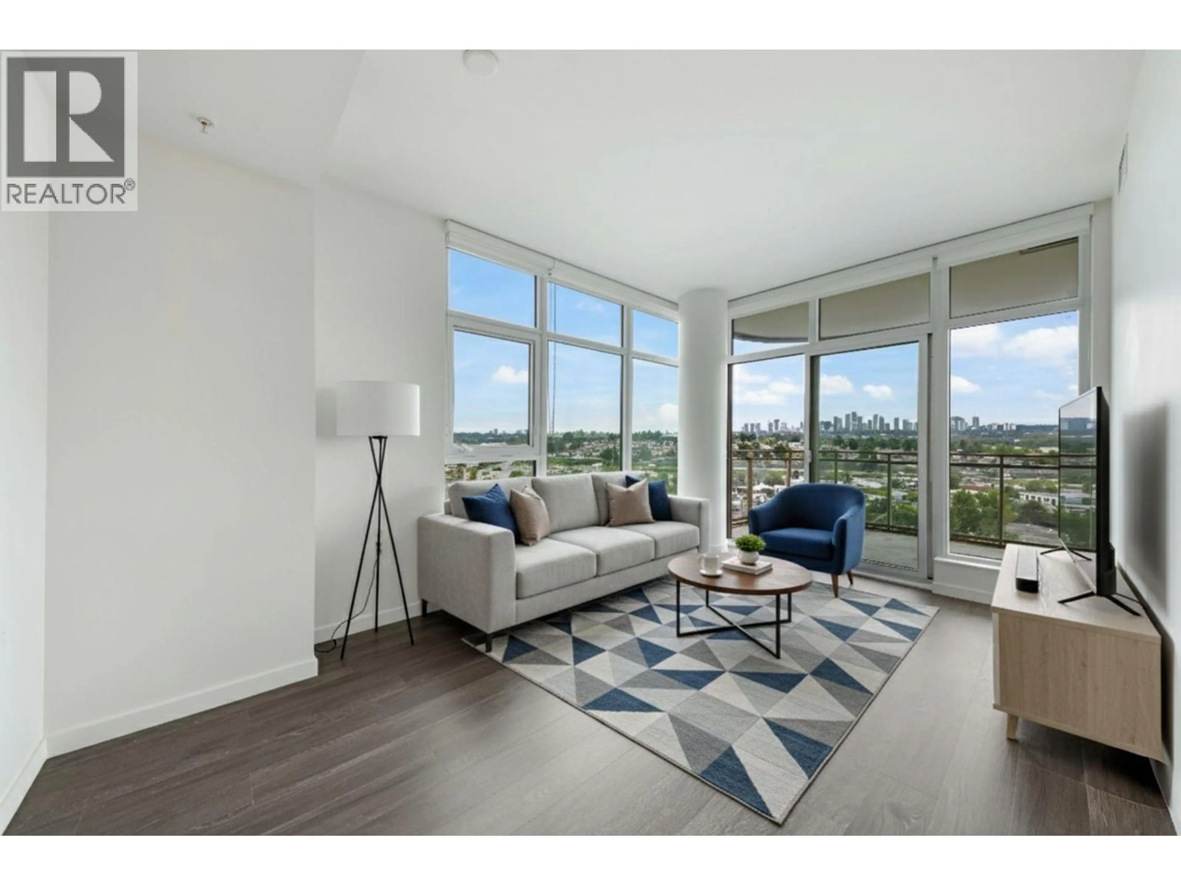 Living room with furniture, unknown for 1407 - 5311 GORING STREET, Burnaby British Columbia V5B0B5