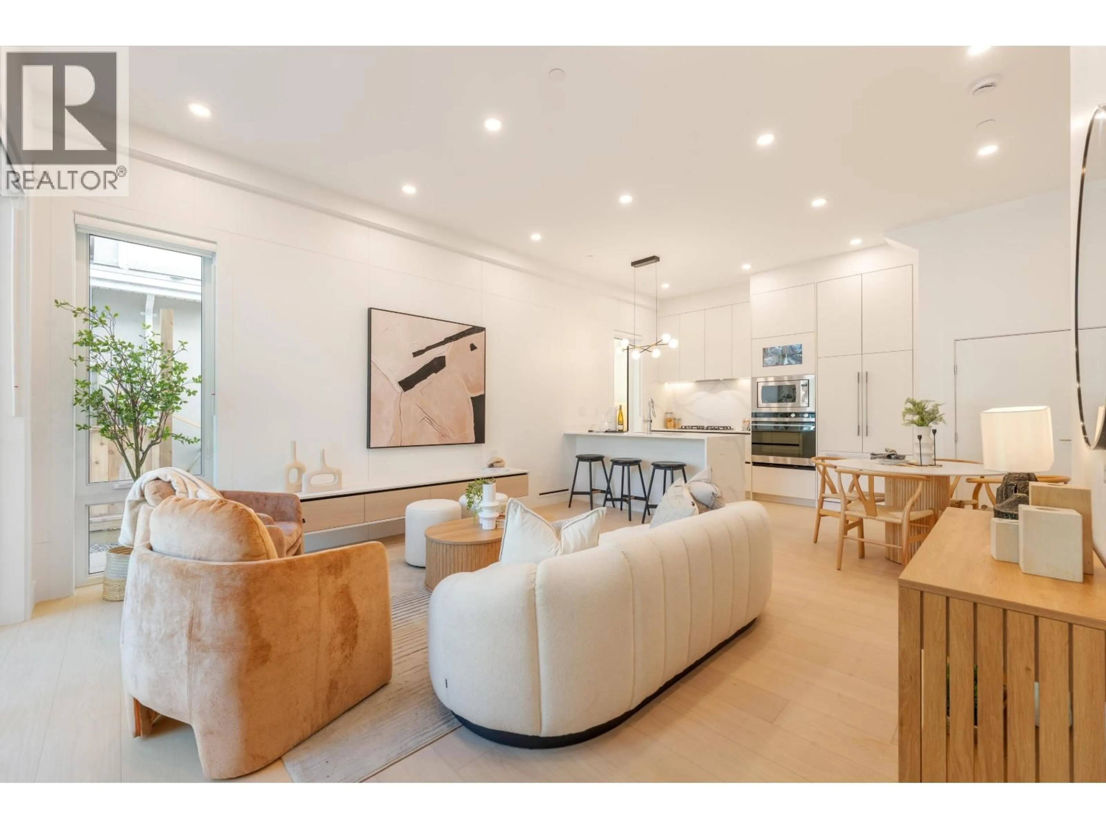 Living room with furniture, unknown for 1 - 6933 PRINCE EDWARD STREET, Vancouver British Columbia V5X3P2