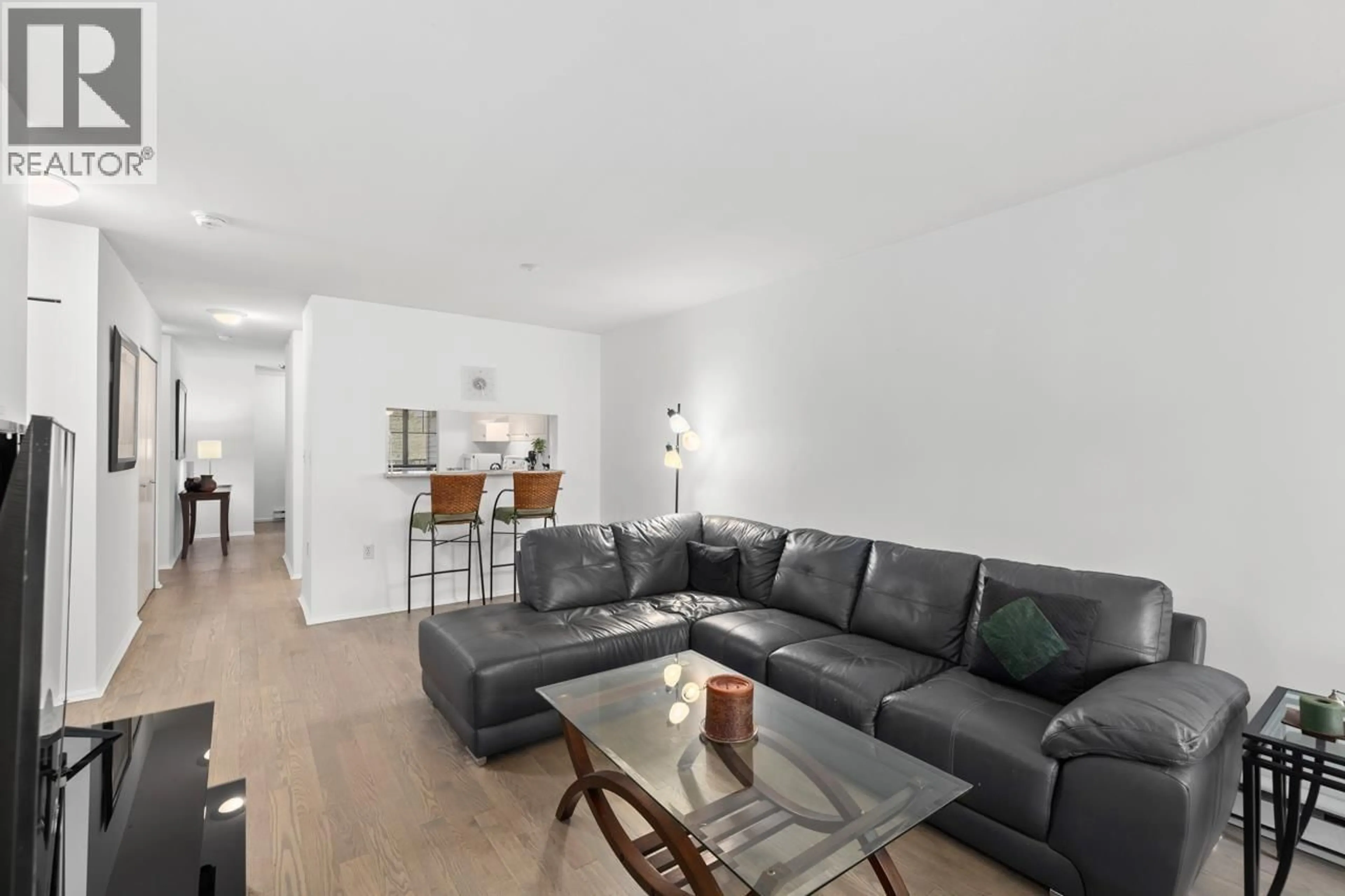 Living room with furniture, unknown for 404 - 102 BEGIN STREET, Coquitlam British Columbia V3K4V2