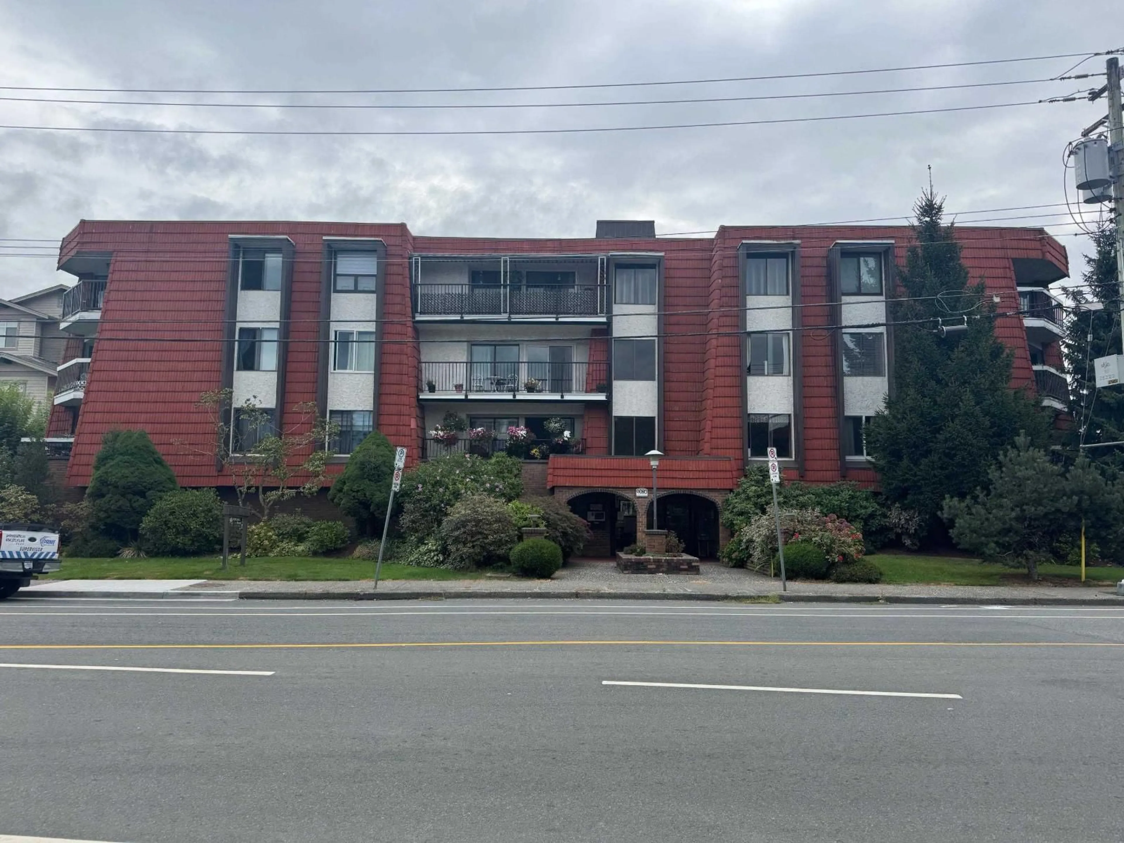 Blurry image for 303 - 9080 MARY STREET, Chilliwack British Columbia V2P4J1