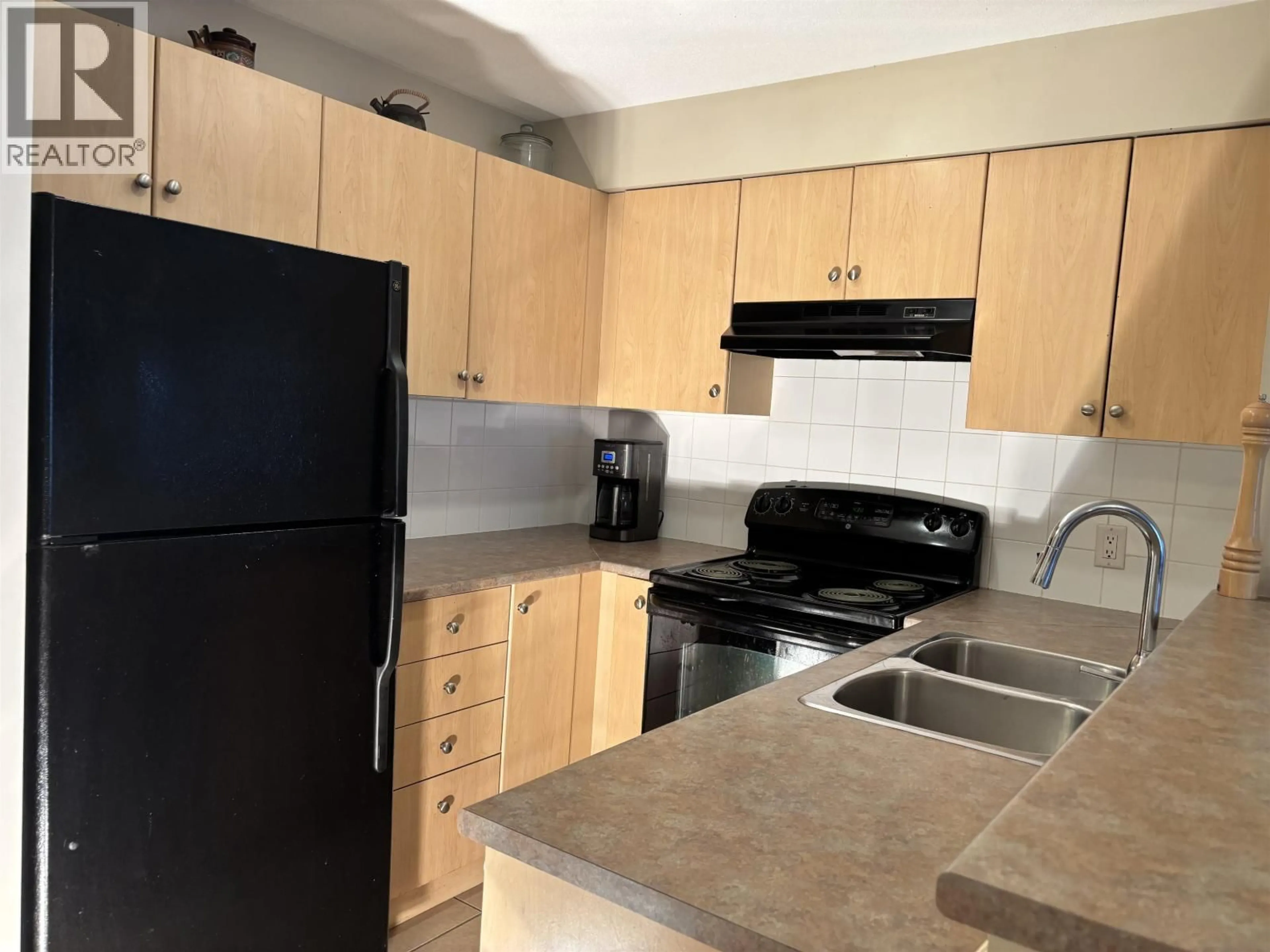 Standard kitchen, unknown for 2210 - 244 SHERBROOKE STREET, New Westminster British Columbia V3L0A3