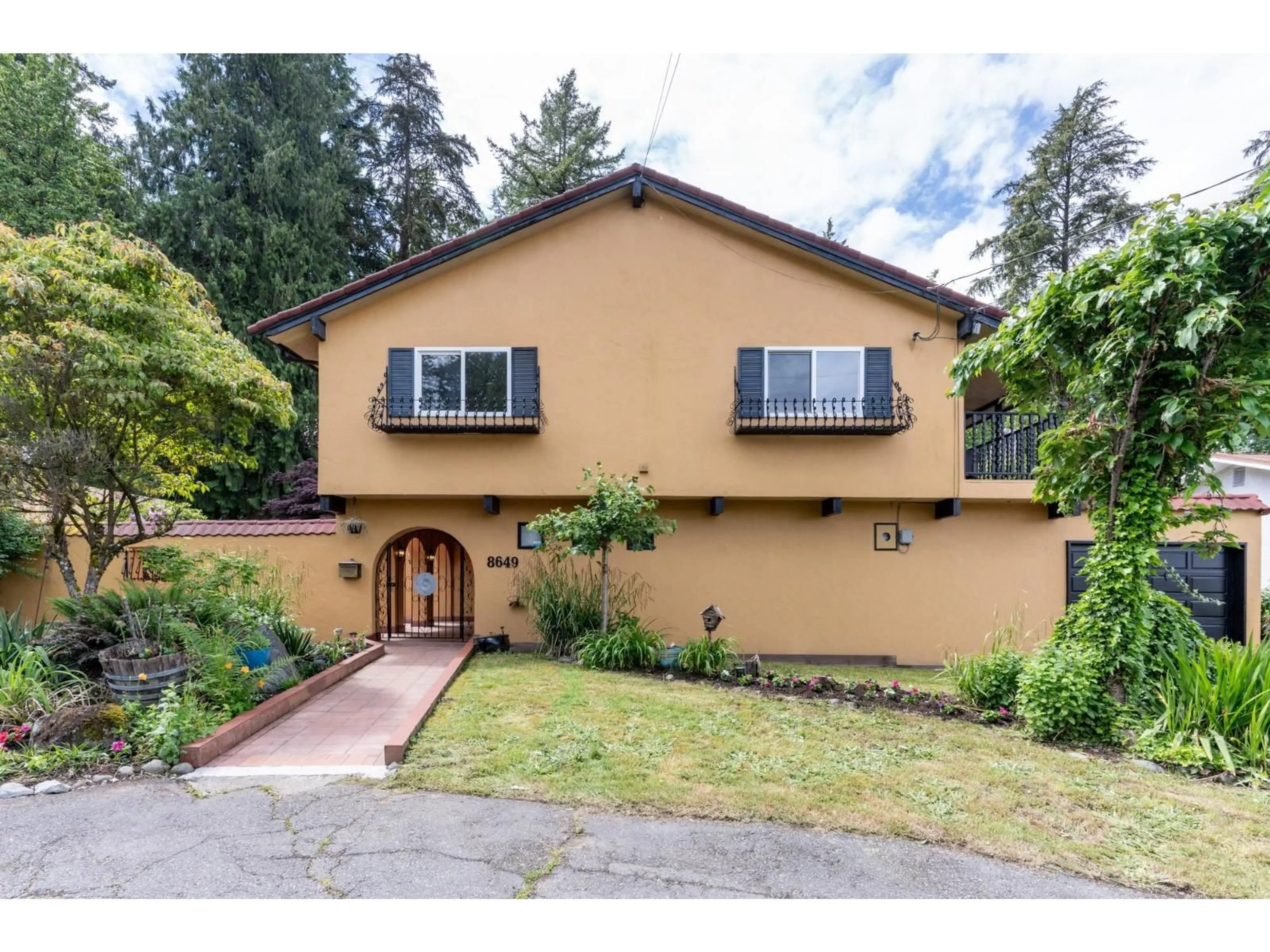 Unknown for 8649 SUNBURY, Delta British Columbia V4C3Y9