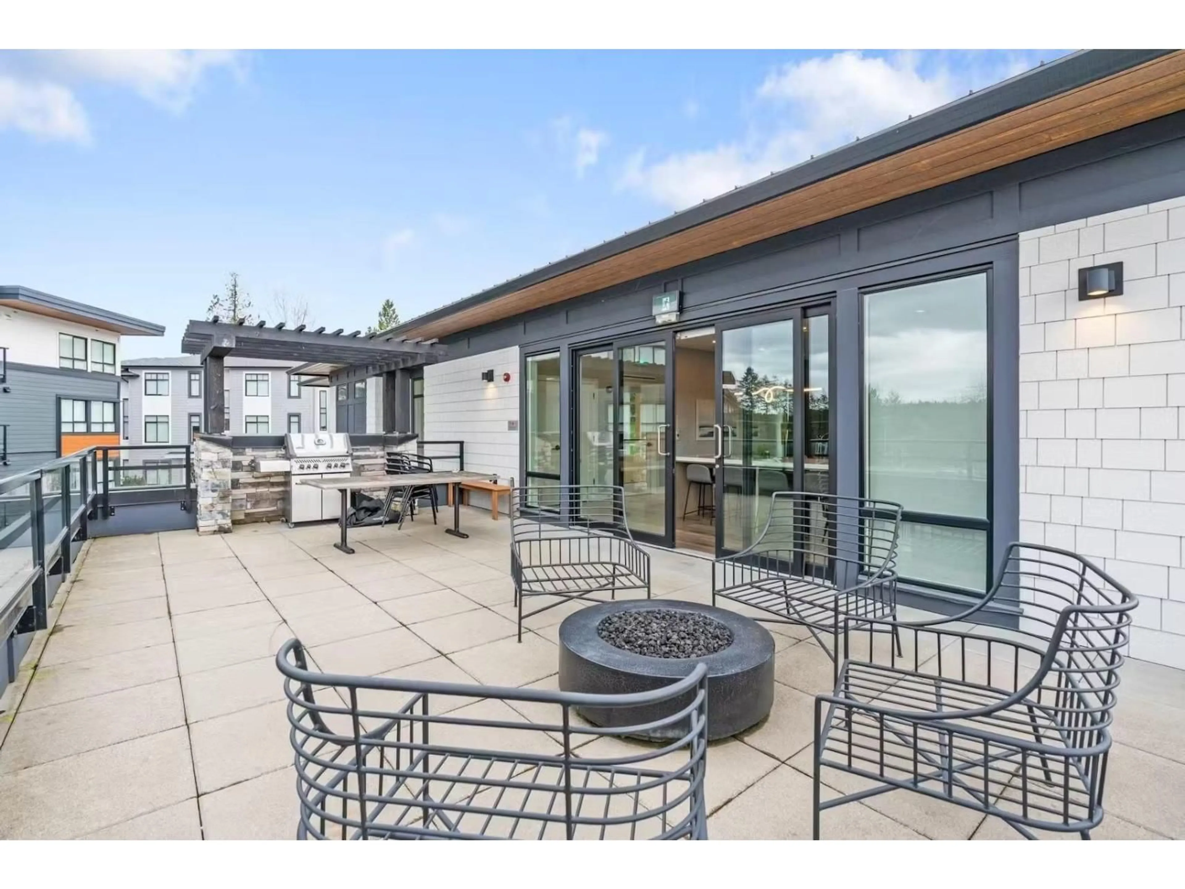 Patio, water/lake/river/ocean view for 152 - 15235 SITKA, Surrey British Columbia V3S0A9