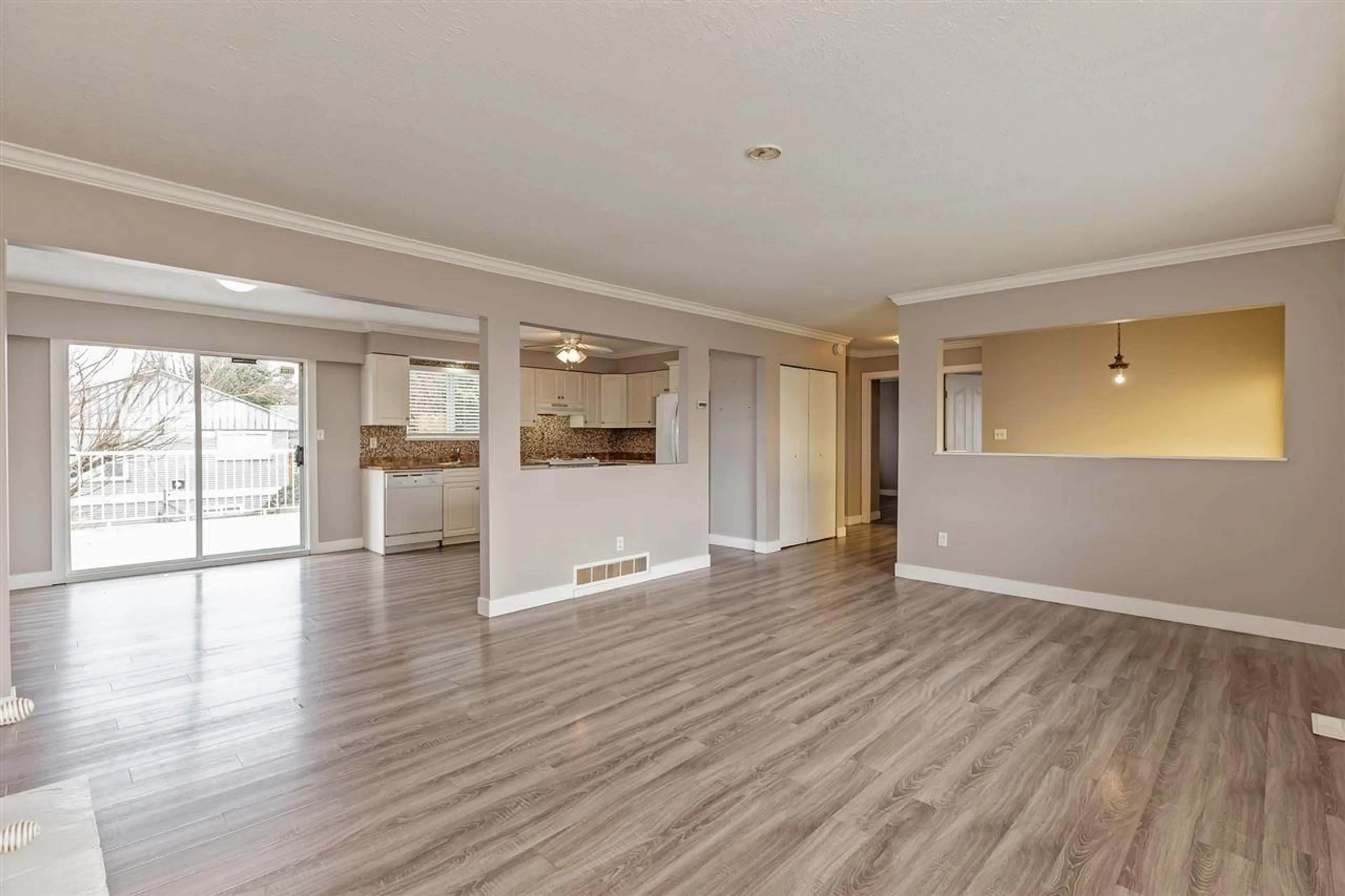 Unknown for 31511 MARSHALL, Abbotsford British Columbia V2T6B1