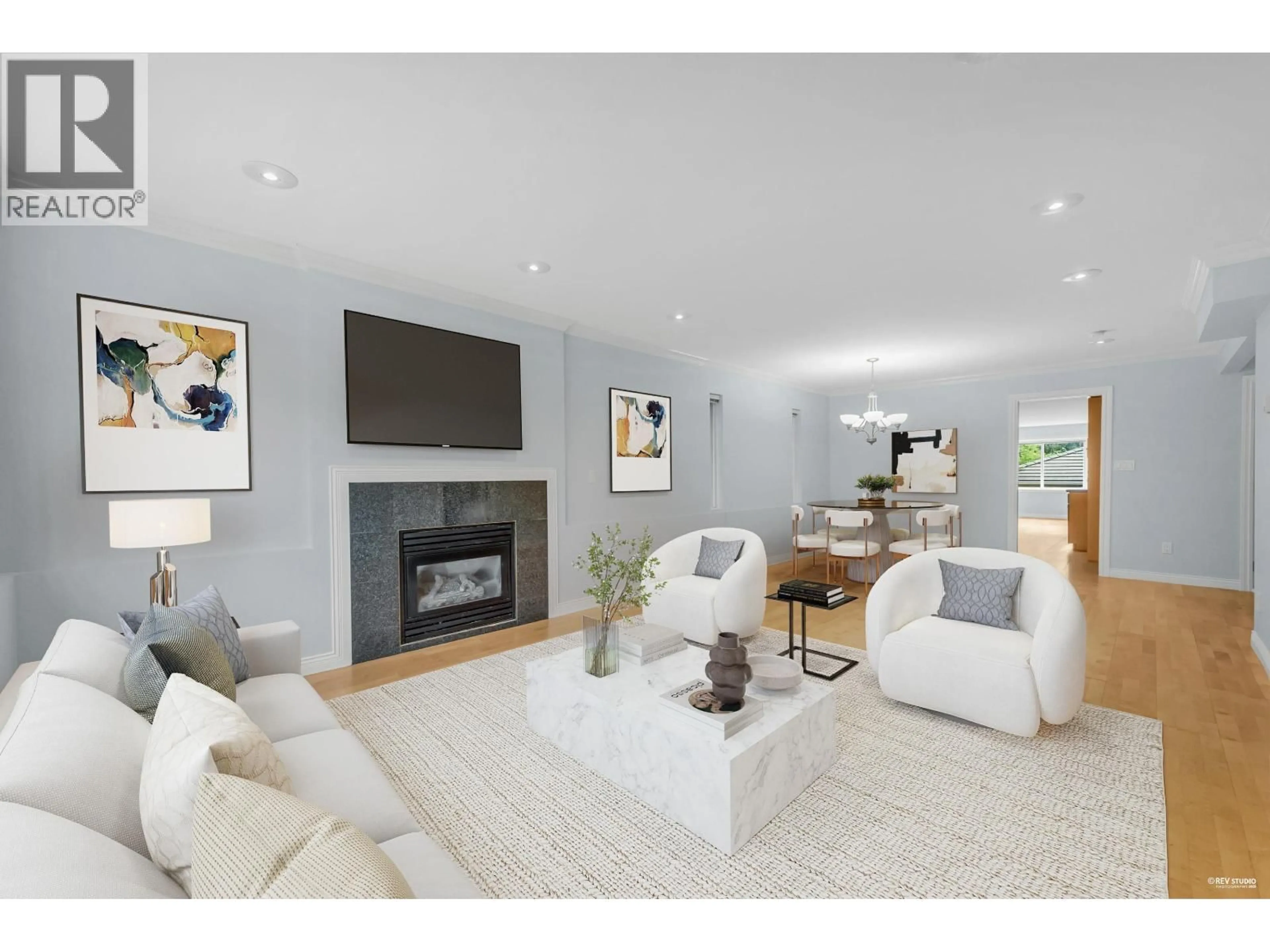 Living room with furniture, unknown for 313 27 STREET, North Vancouver British Columbia V7N1B9