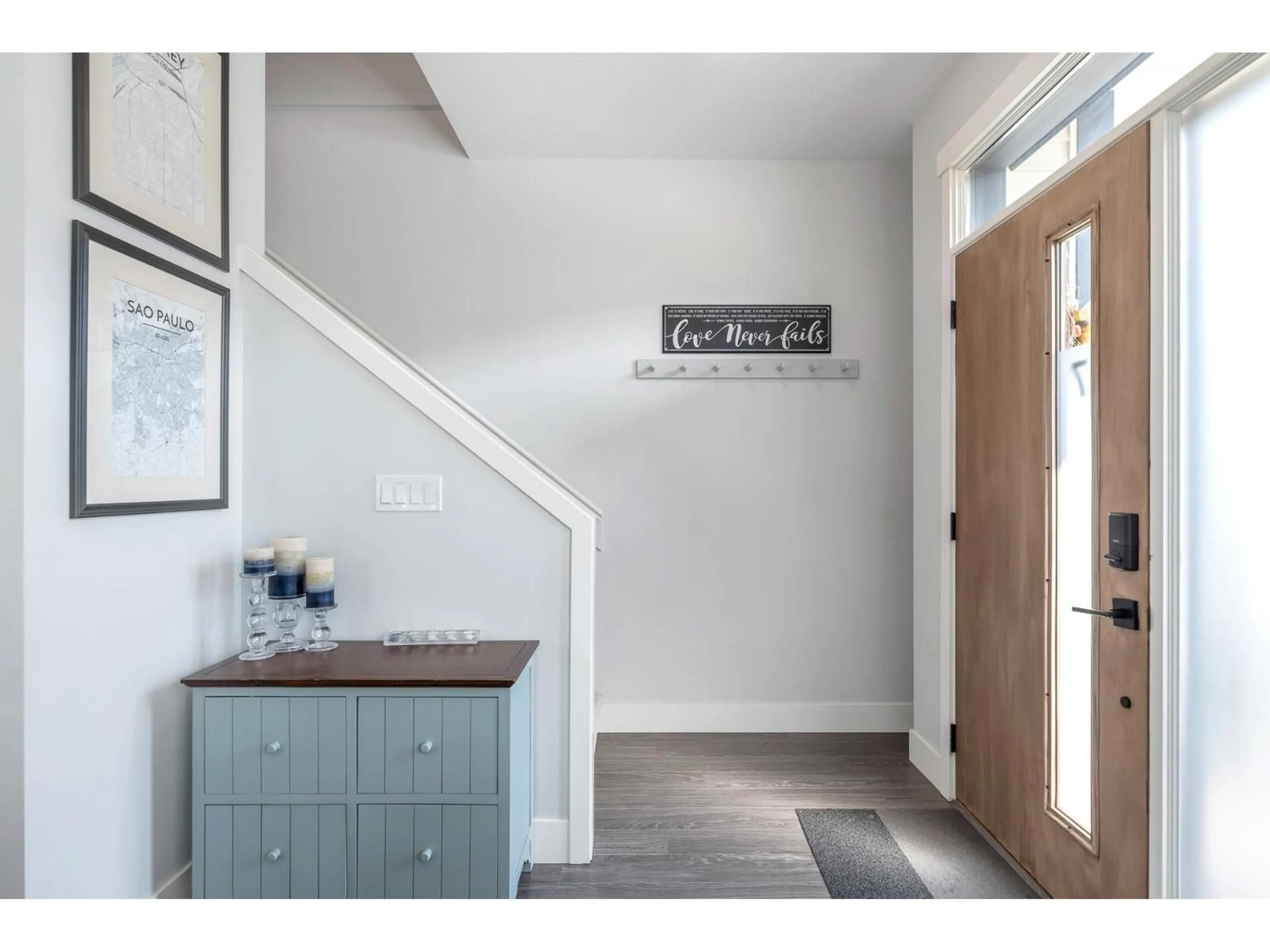 Indoor entryway for 7 - 14057 60A, Surrey British Columbia V3X0J2