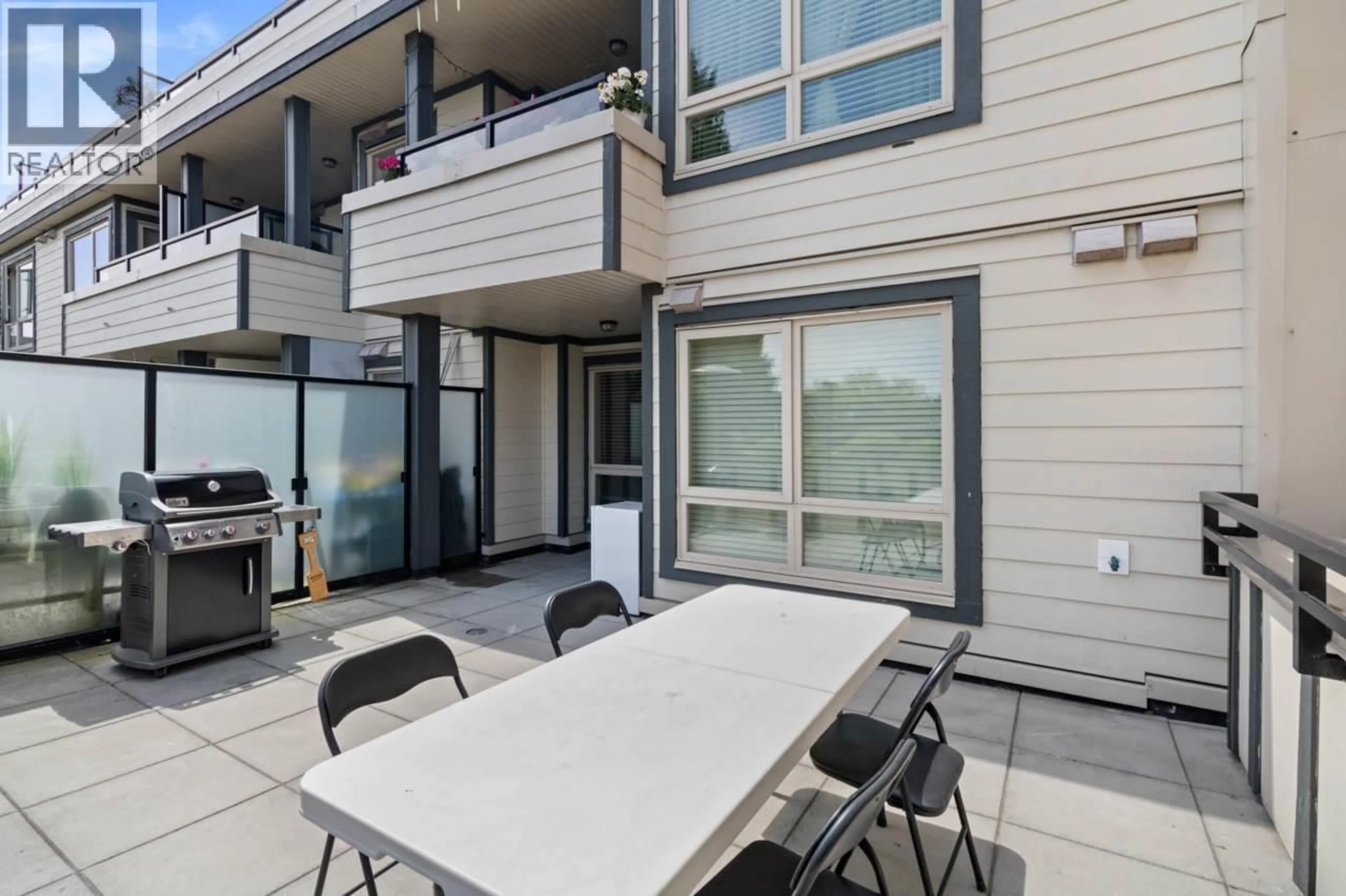 Patio, unknown for 206 - 707 43RD AVENUE, Vancouver British Columbia V5W0C1