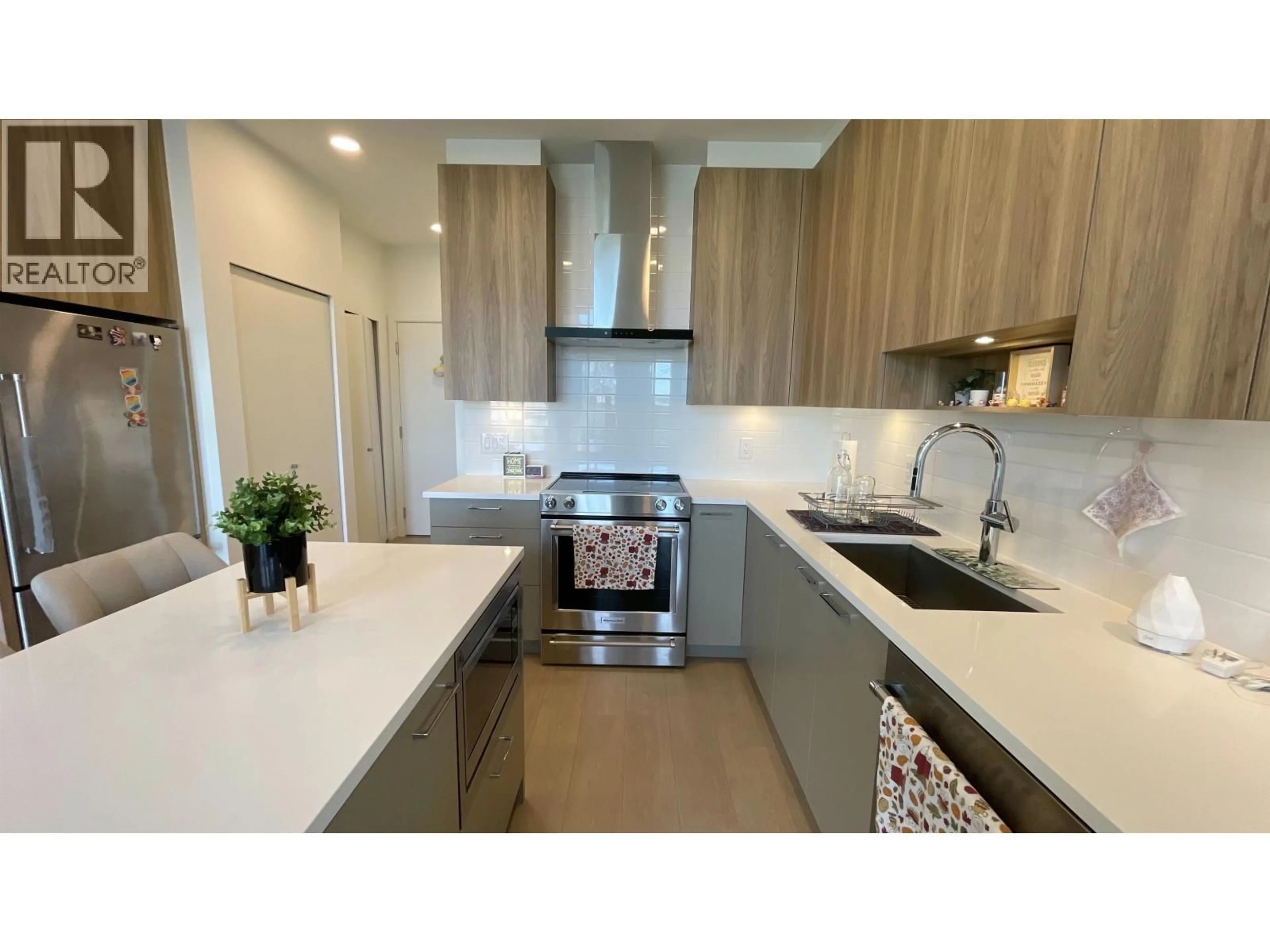 Unknown for 614 - 7599 15TH STREET, Burnaby British Columbia V3N0H9