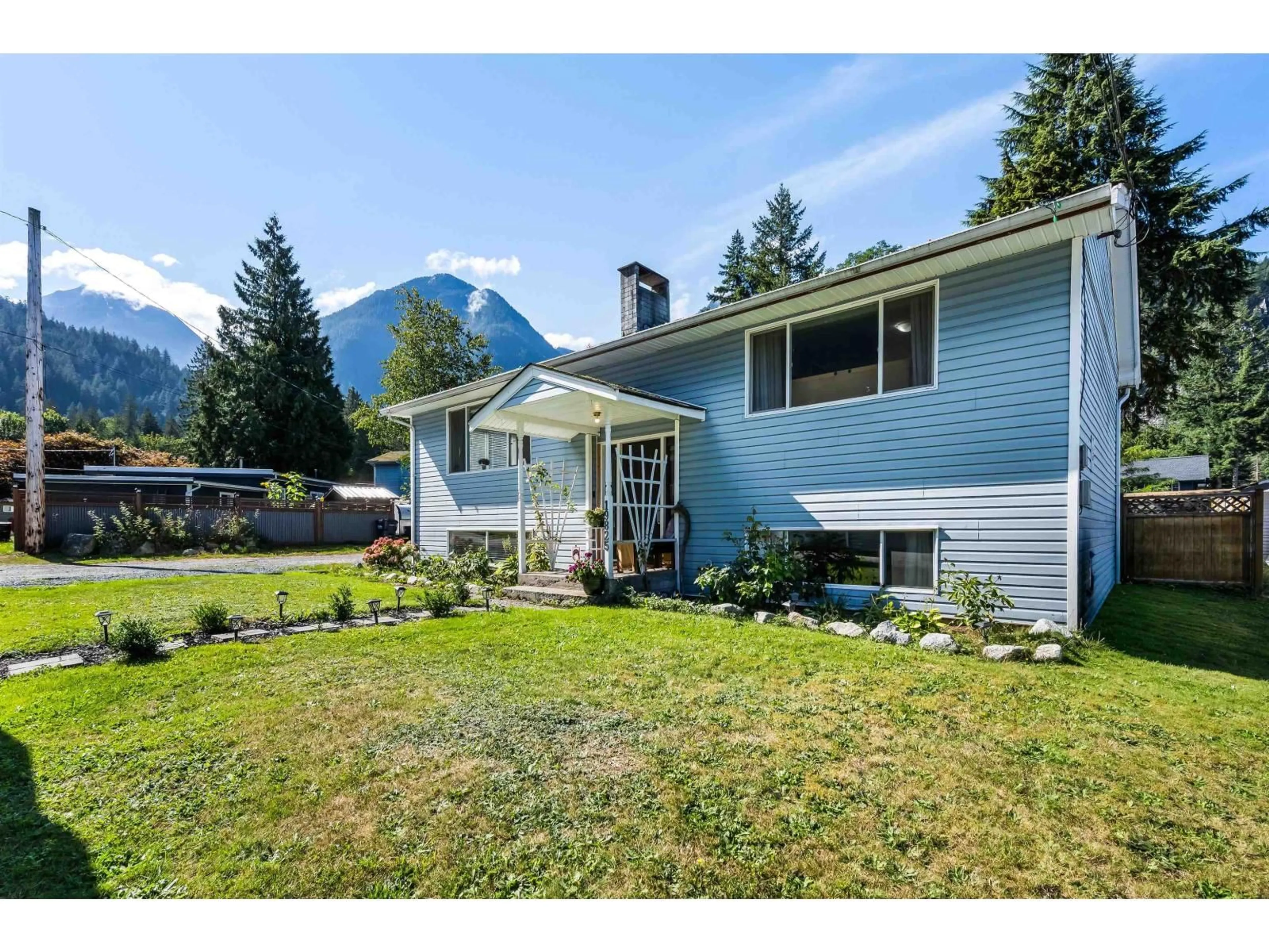 A pic from outside/outdoor area/front of a property/back of a property/a pic from drone, mountain view for 19825 PETER STREET, Hope British Columbia V0X1L2