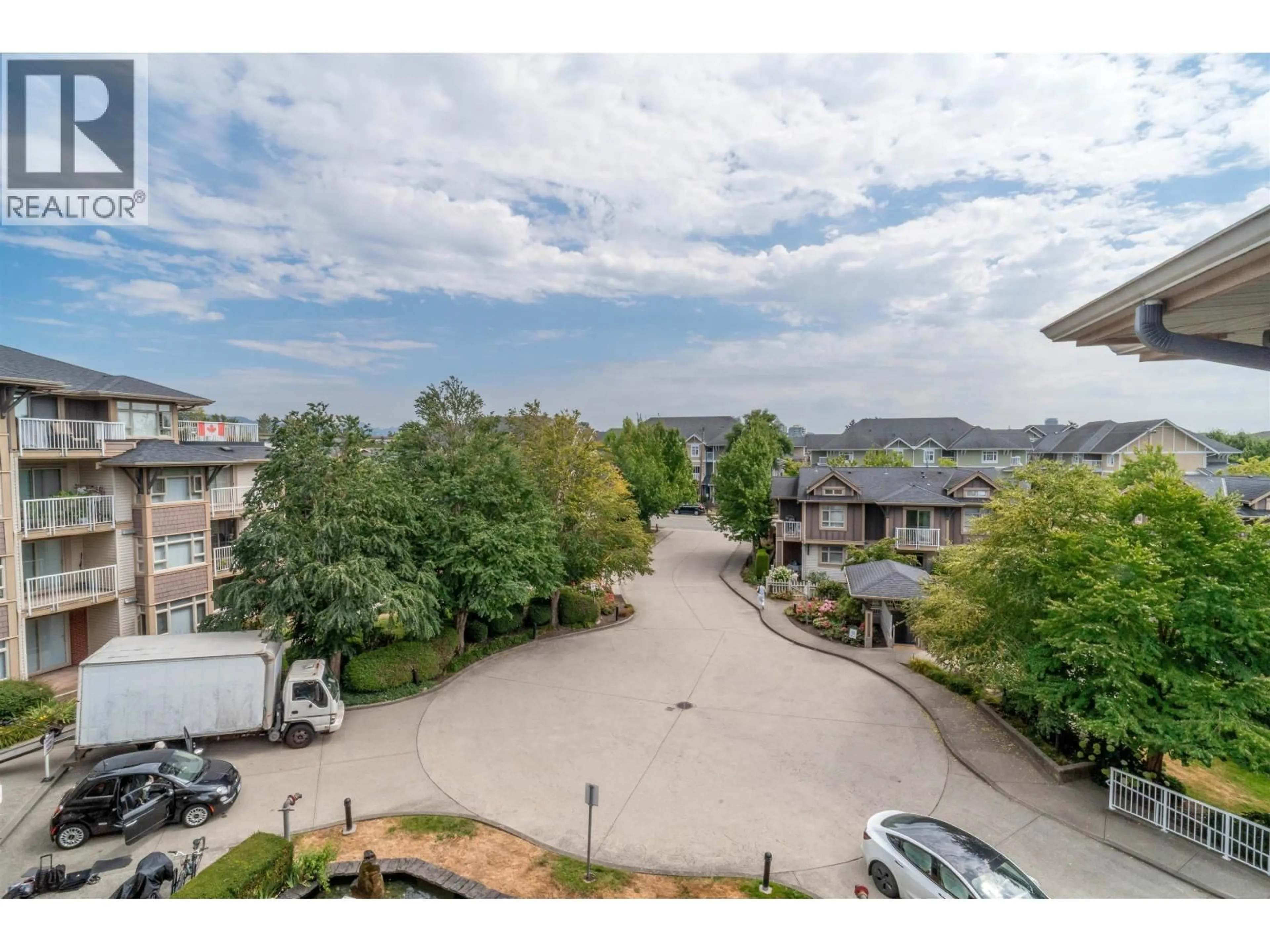 A pic from outside/outdoor area/front of a property/back of a property/a pic from drone, mountain view for 402 - 7339 MACPHERSON AVENUE, Burnaby British Columbia V5J0B1