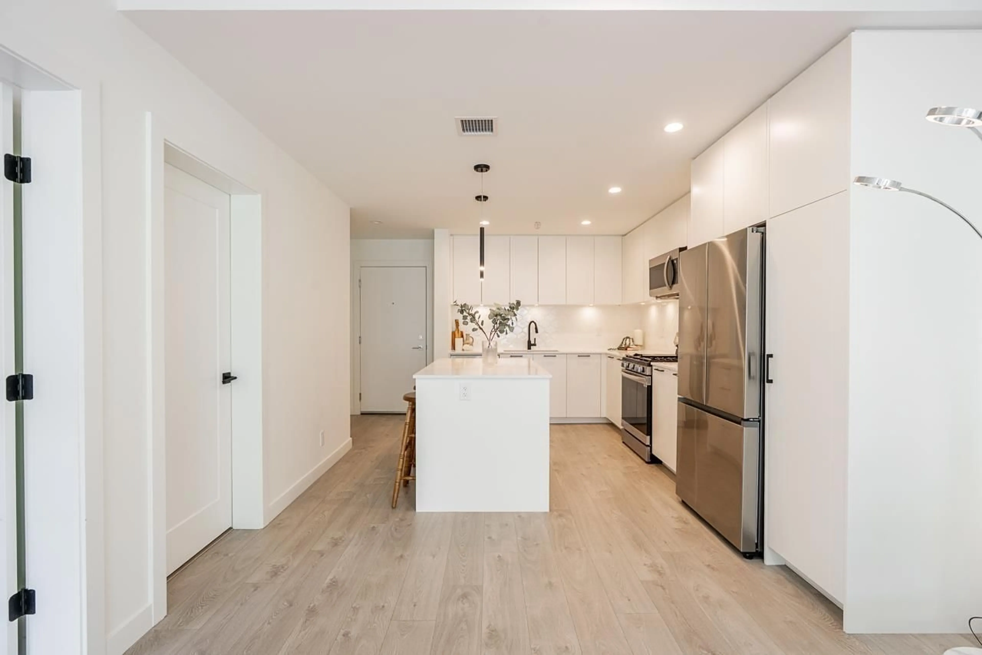 Open concept kitchen, unknown for G408 - 8380 200A, Langley British Columbia V2Y3S5