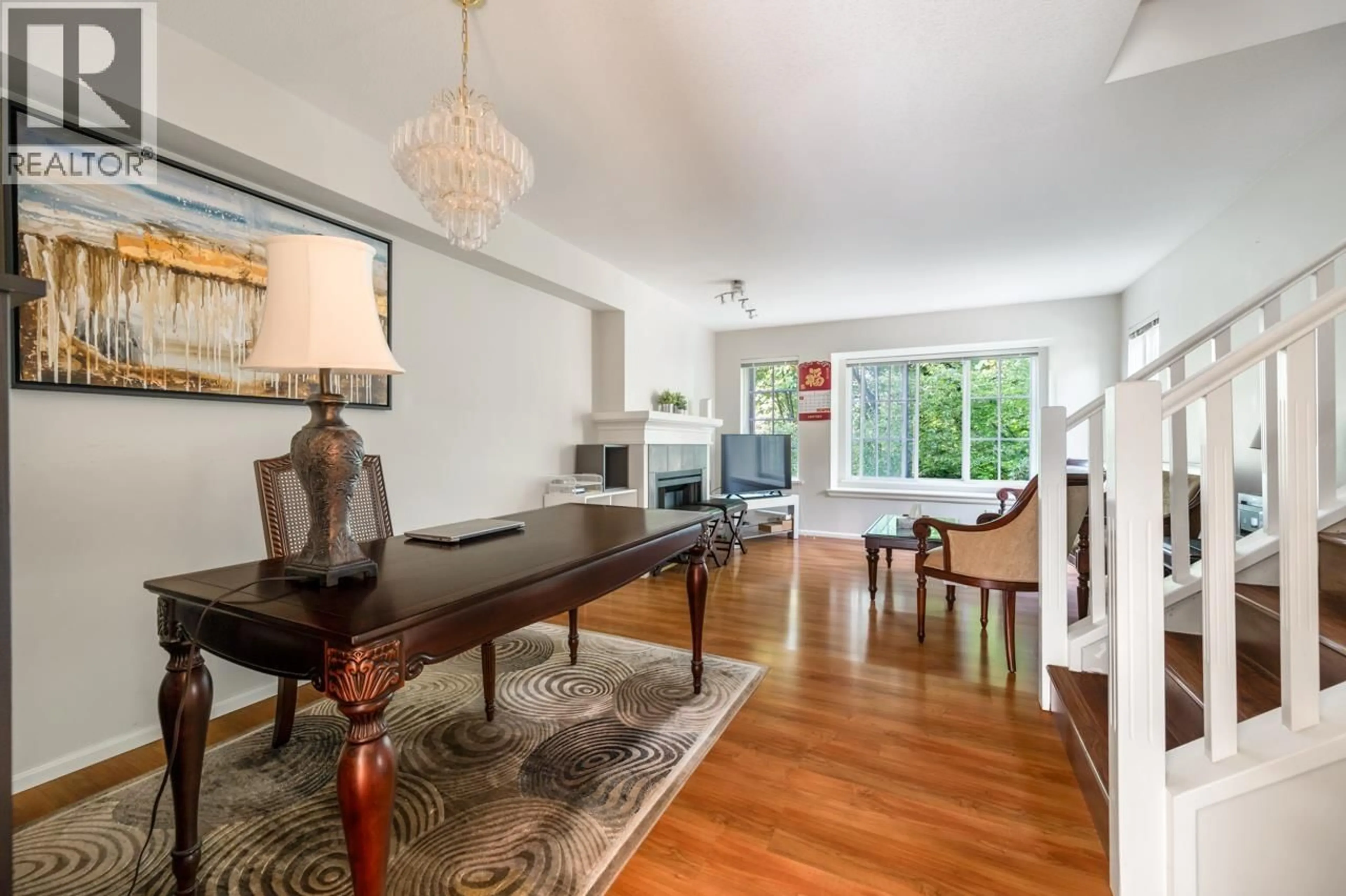 Dining room, wood/laminate floor for 10 - 3379 MORREY COURT, Burnaby British Columbia V3J7Y4