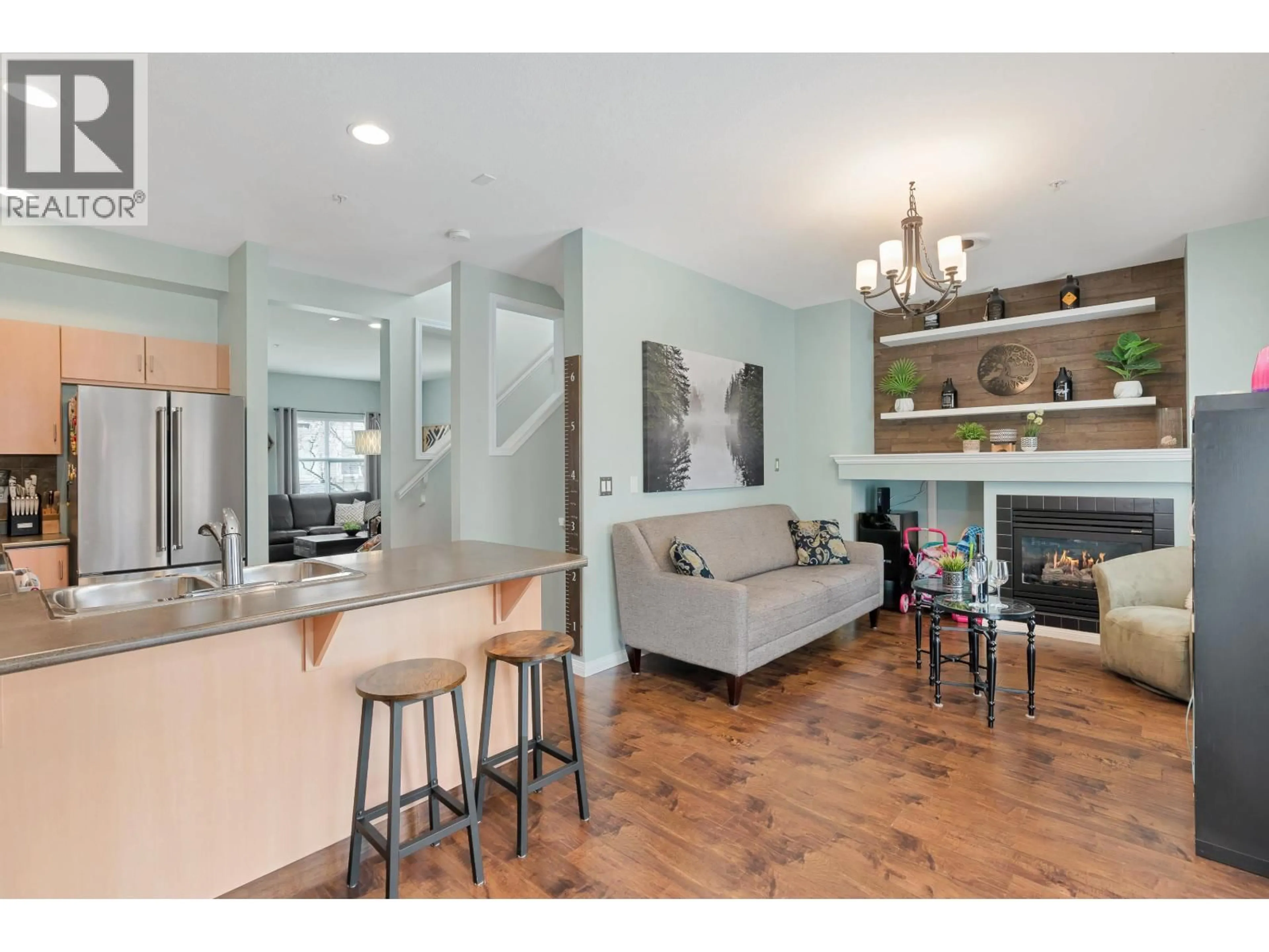 Open concept kitchen, unknown for 12 - 1055 RIVERWOOD GATE, Port Coquitlam British Columbia V3B8C3