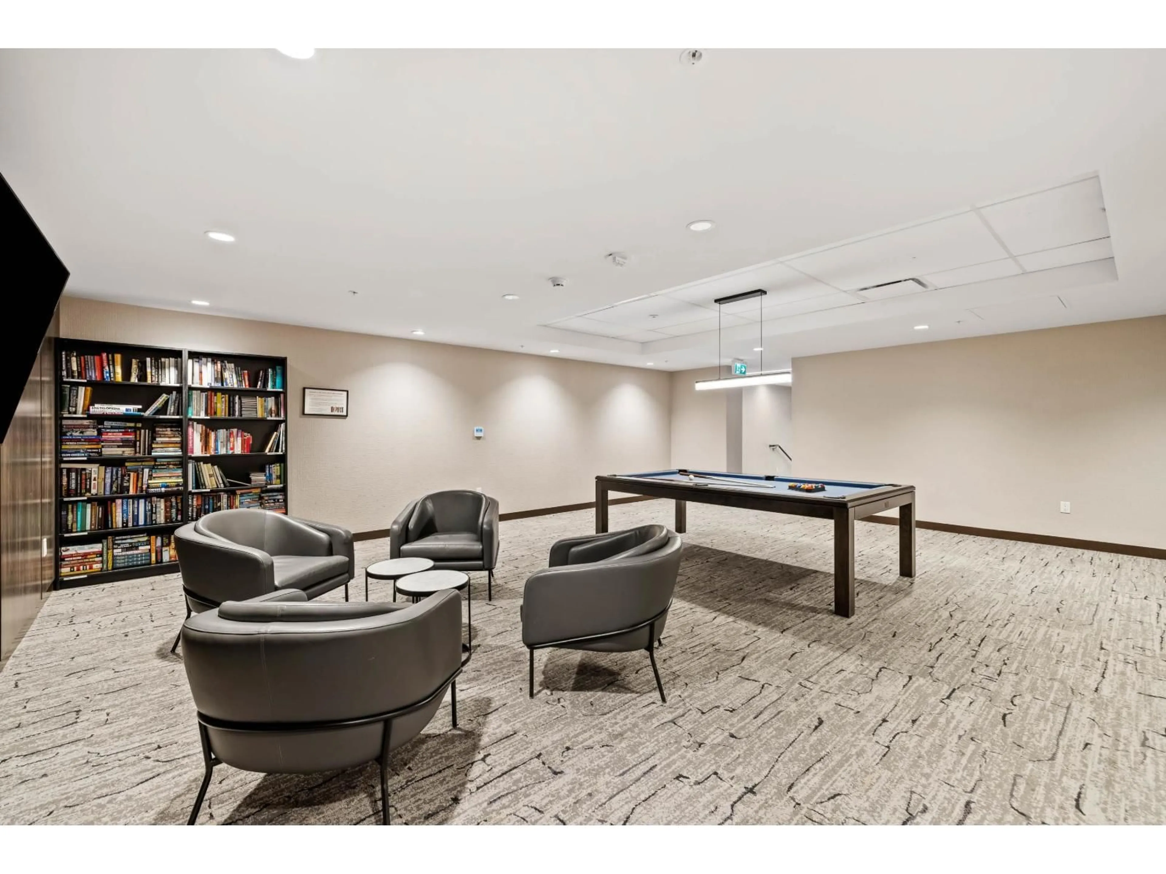 Lobby for 1804 - 1501 FOSTER, White Rock British Columbia V4B0C3