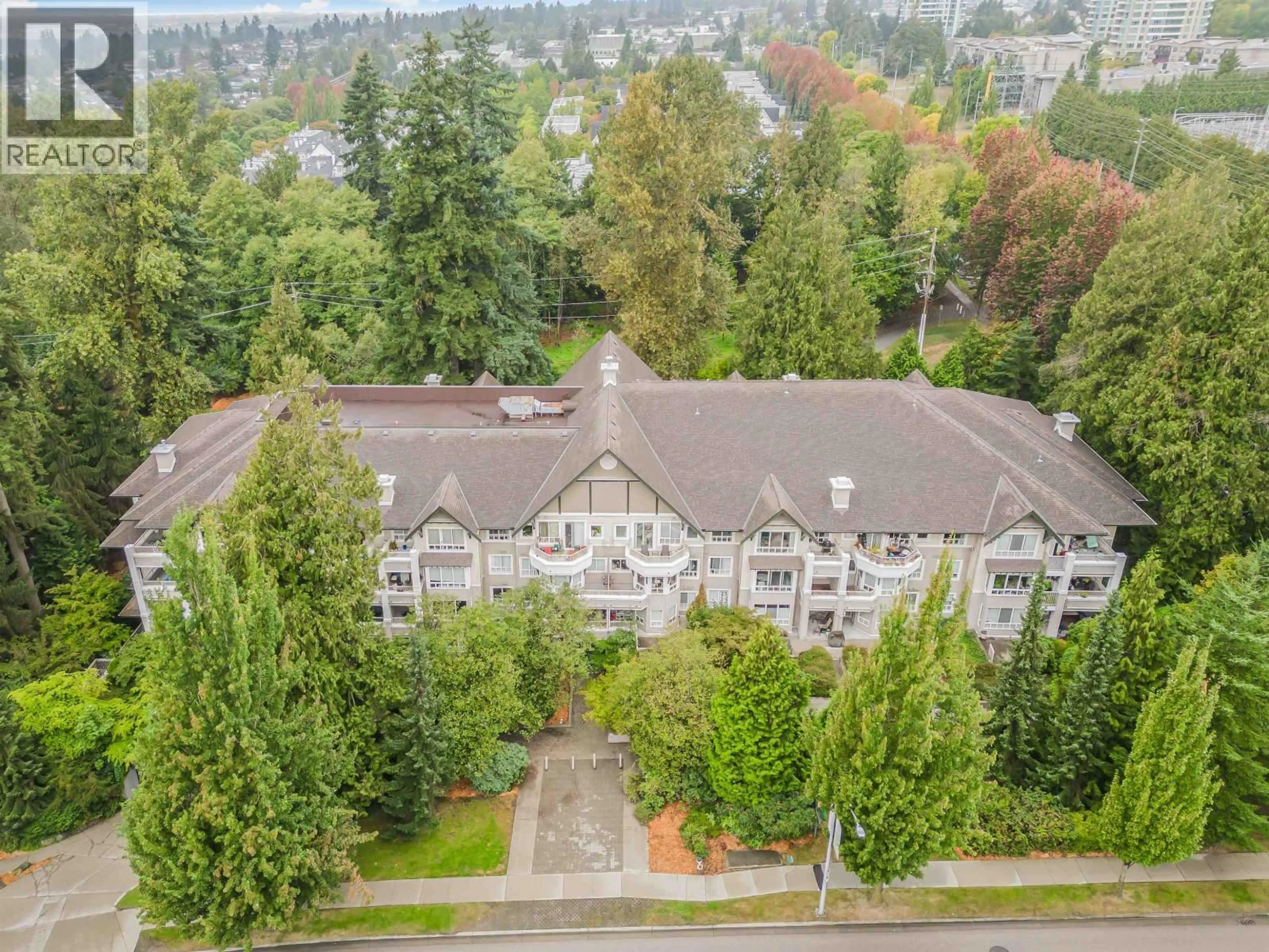 A pic from outside/outdoor area/front of a property/back of a property/a pic from drone, unknown for PH8 - 7383 GRIFFITHS DRIVE, Burnaby British Columbia V5E4M8