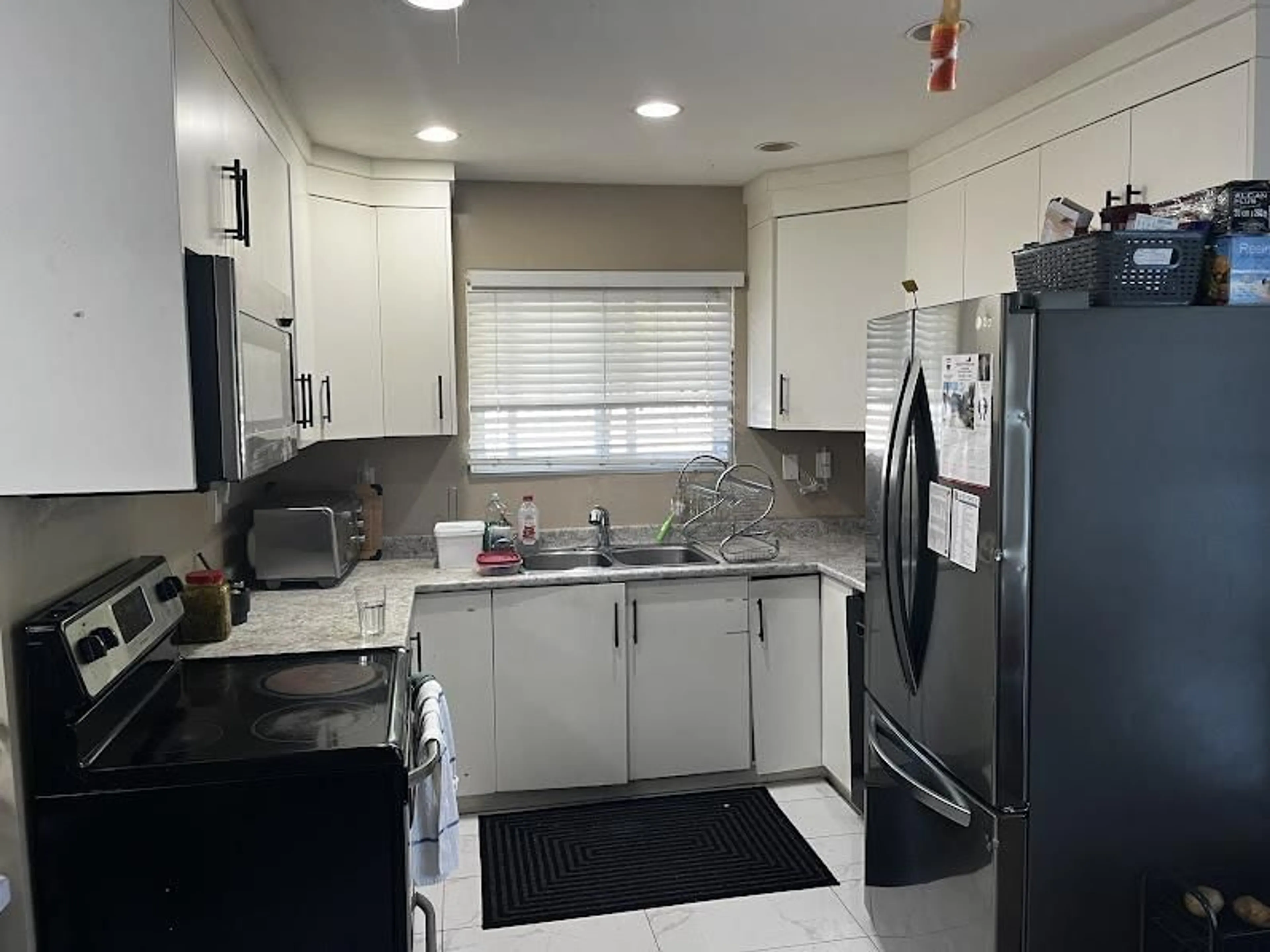 Standard kitchen, ceramic/tile floor for 13202 67 AVENUE, Surrey British Columbia V3W7J2