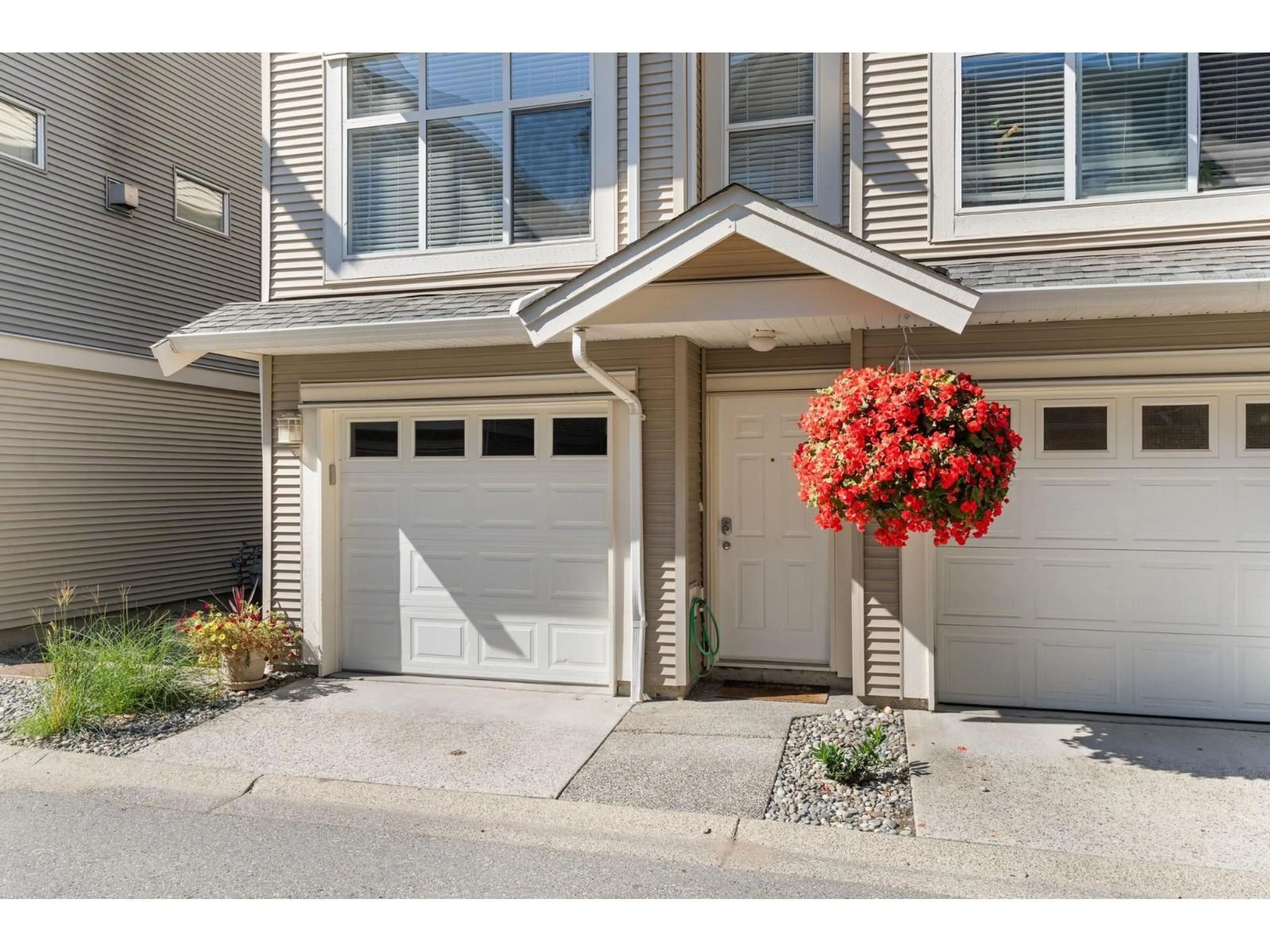 Unknown for 36 - 6450 199, Langley British Columbia V2Y2X1
