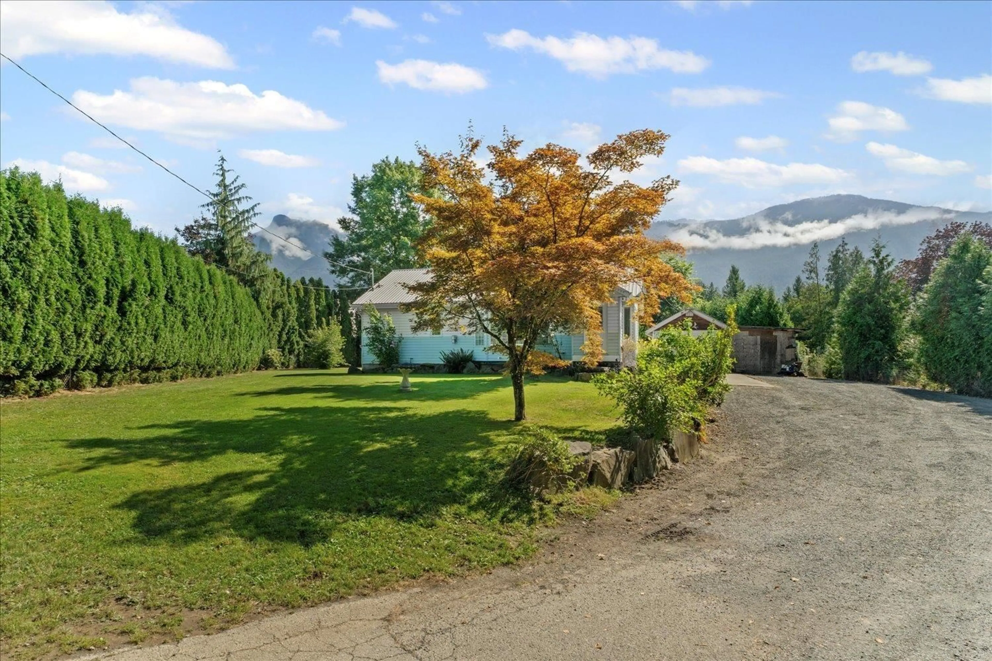 A pic from outside/outdoor area/front of a property/back of a property/a pic from drone, mountain view for 9950 NELSON ROAD, Rosedale British Columbia V0X1X0