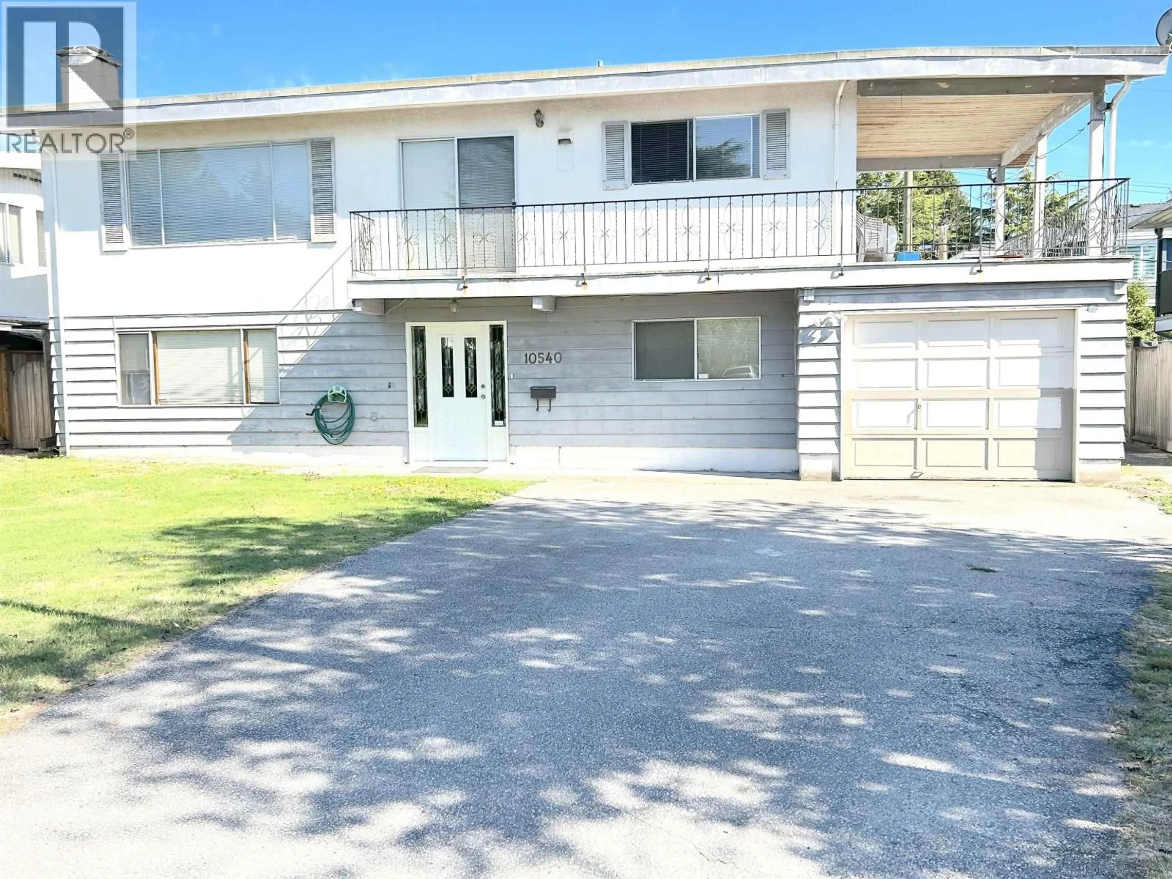 Home with vinyl exterior material, street for 10540 SEAWAY ROAD, Richmond British Columbia V7A4C4