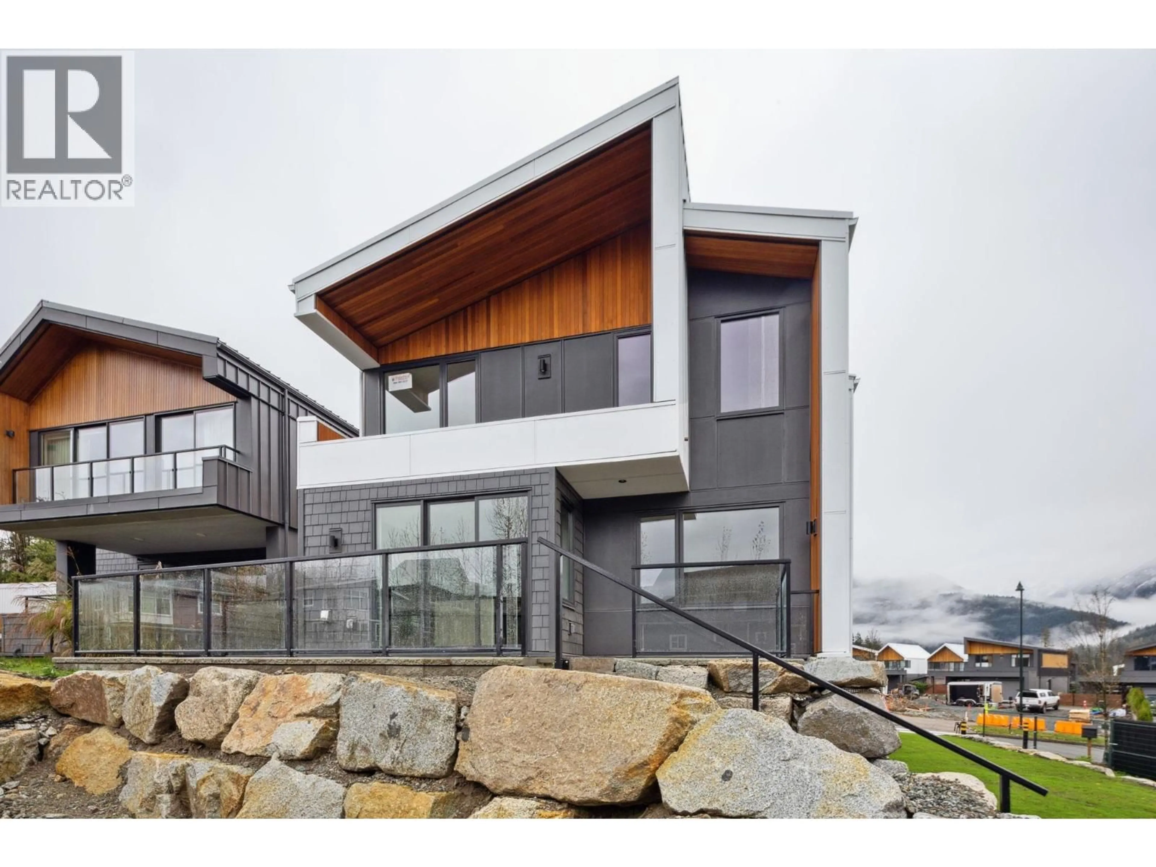 Unknown for 2945 SNOWBERRY PLACE, Squamish British Columbia V8B1B1
