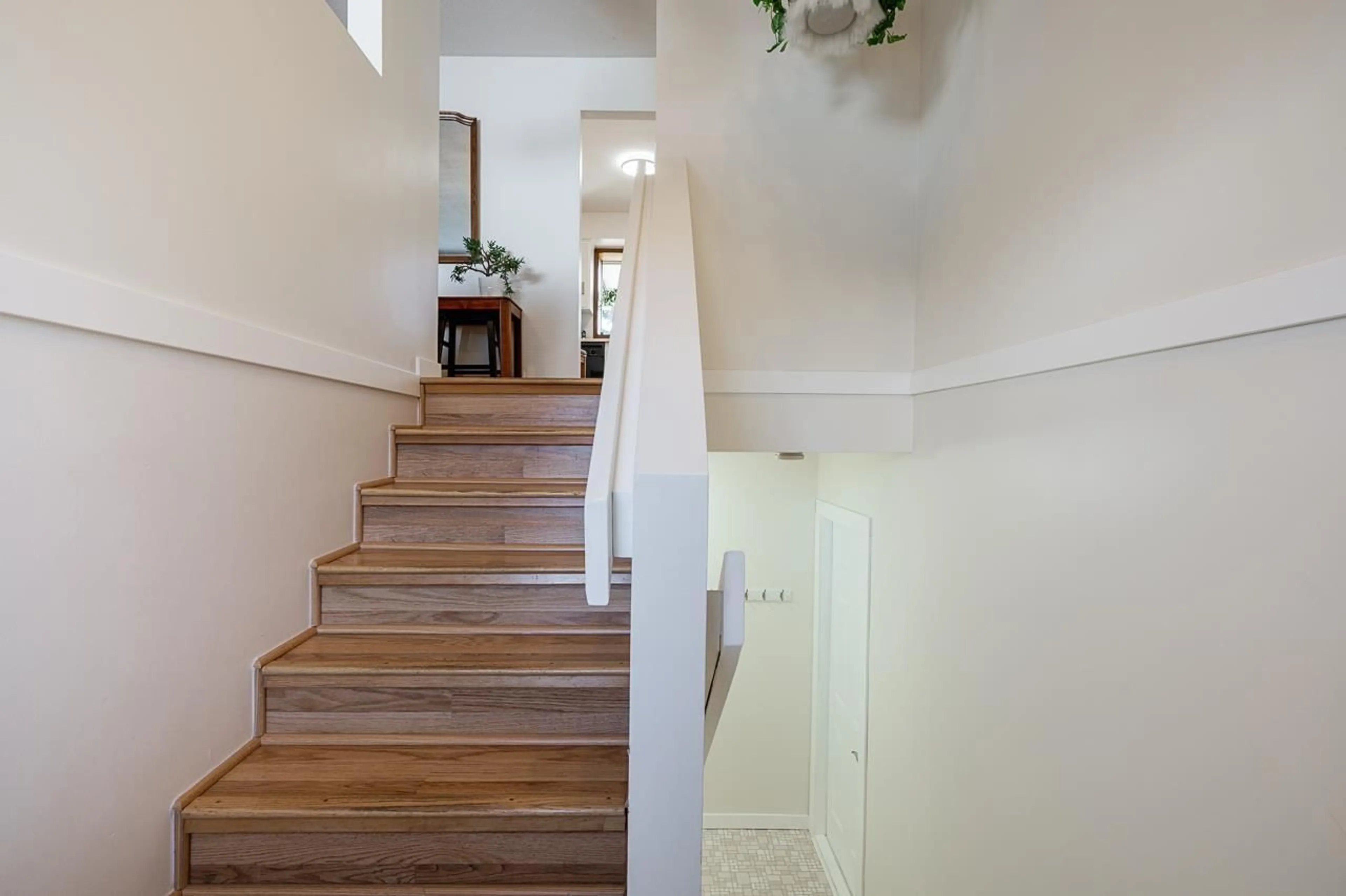 Stairs for 6576 132A, Surrey British Columbia V3W8E2