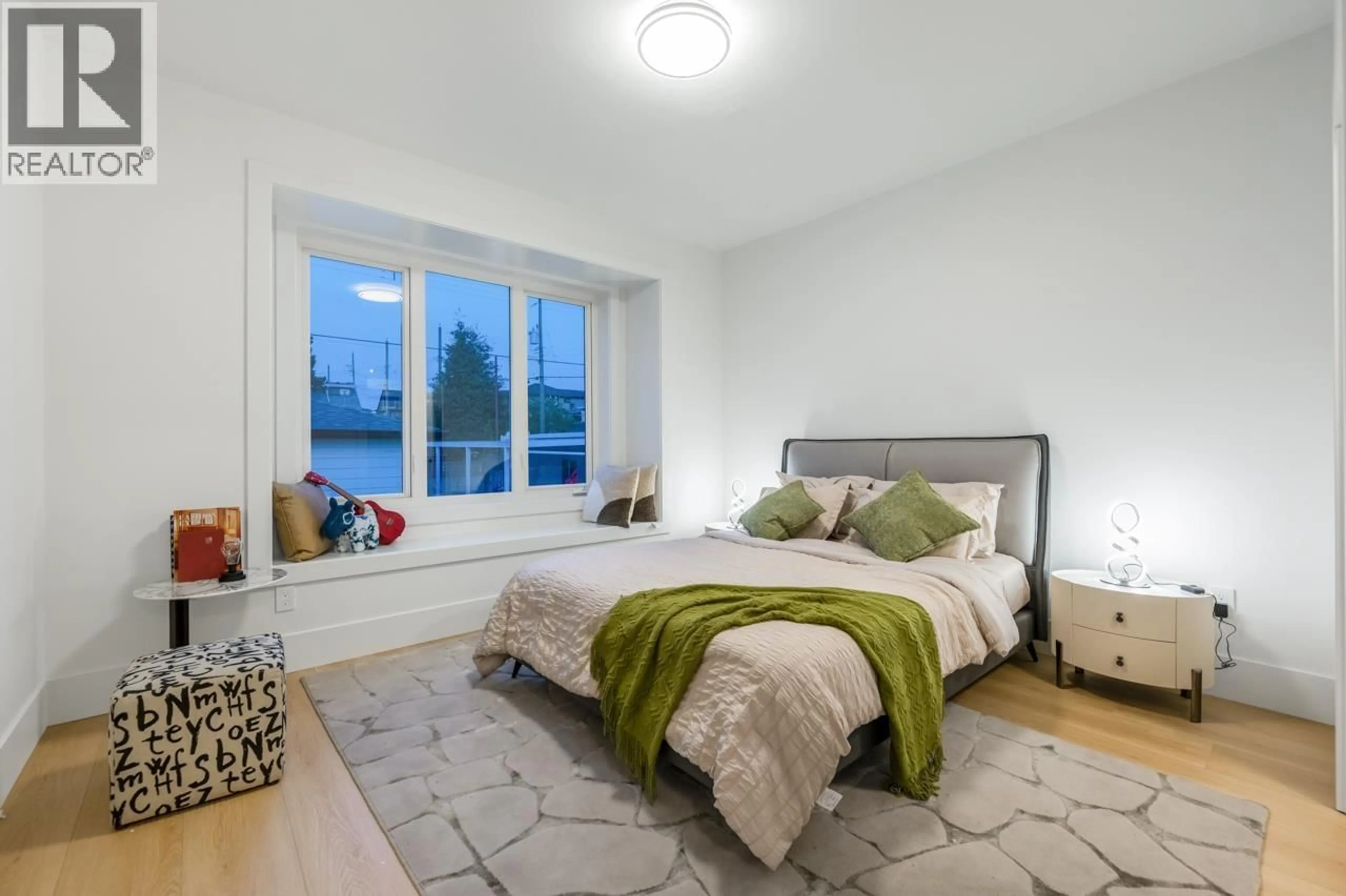 Bedroom with bed, unknown for 1 - 2124 RENFREW STREET, Vancouver British Columbia V5M3J5