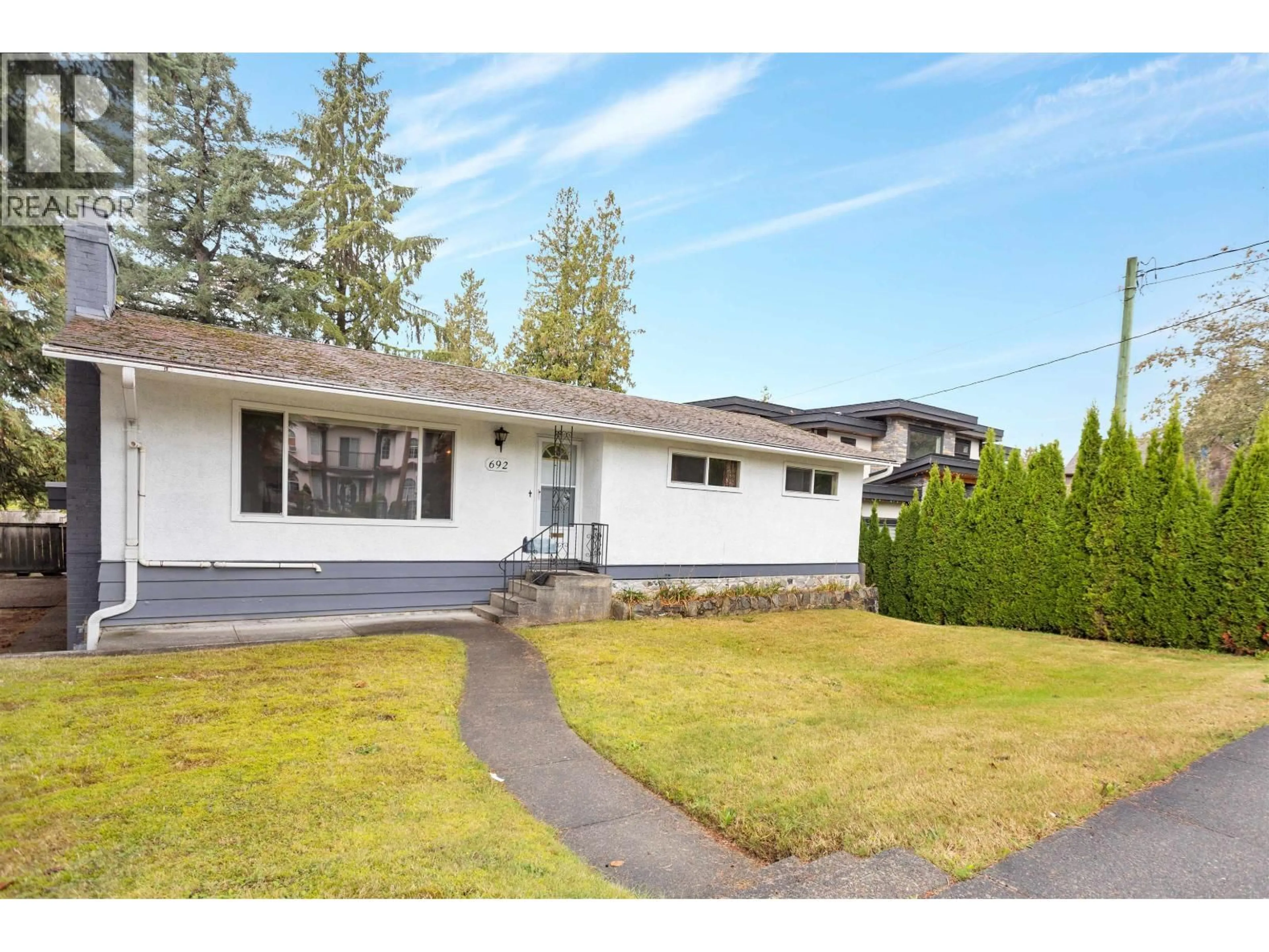 Unknown for 692 BLUE MOUNTAIN STREET, Coquitlam British Columbia V3J4R9