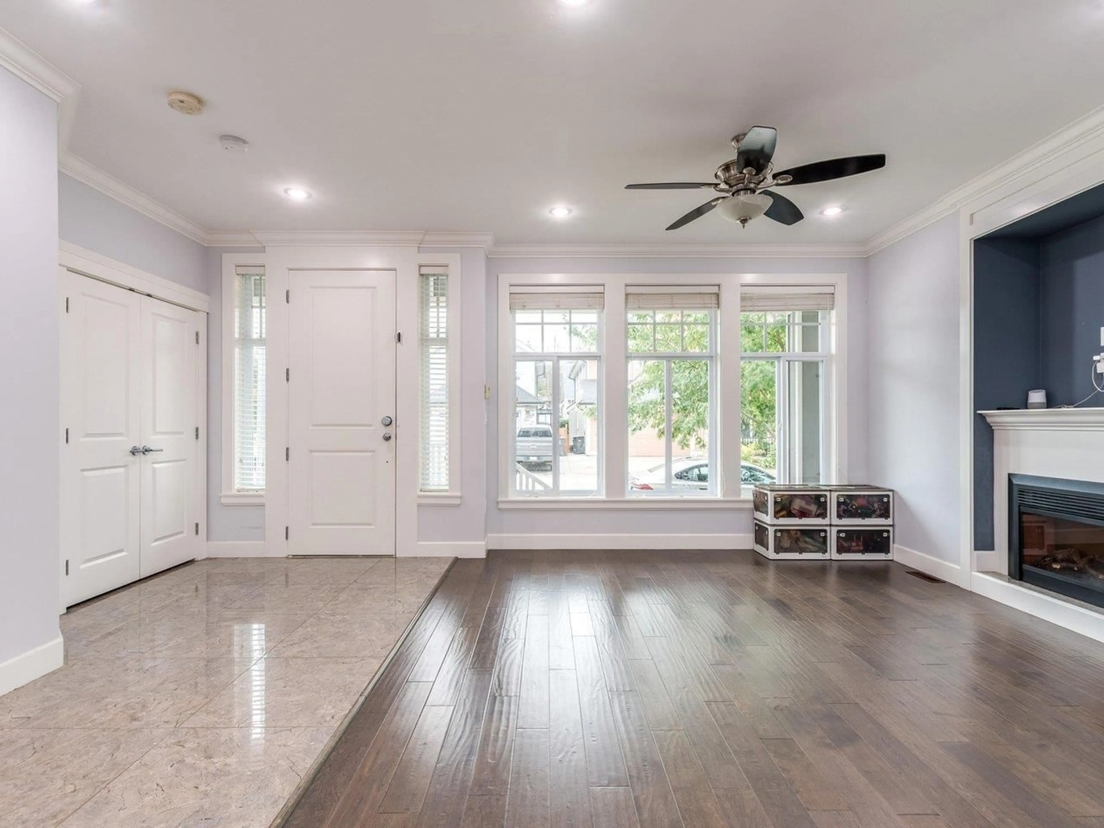 Indoor entryway for 7717 211A, Langley British Columbia V2Y0K7