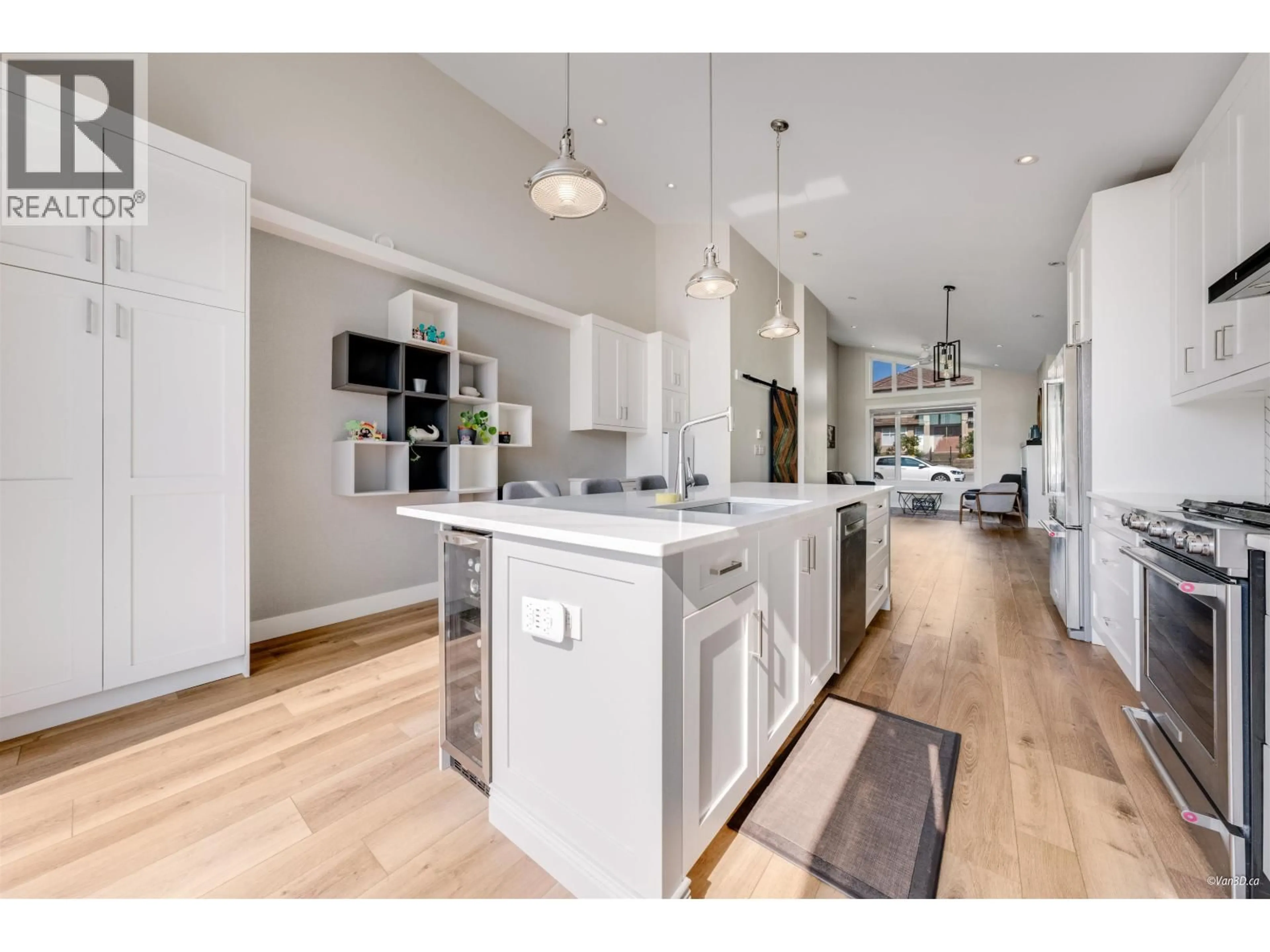 Open concept kitchen, unknown for 8008 13 AVENUE, Burnaby British Columbia V3N2G2
