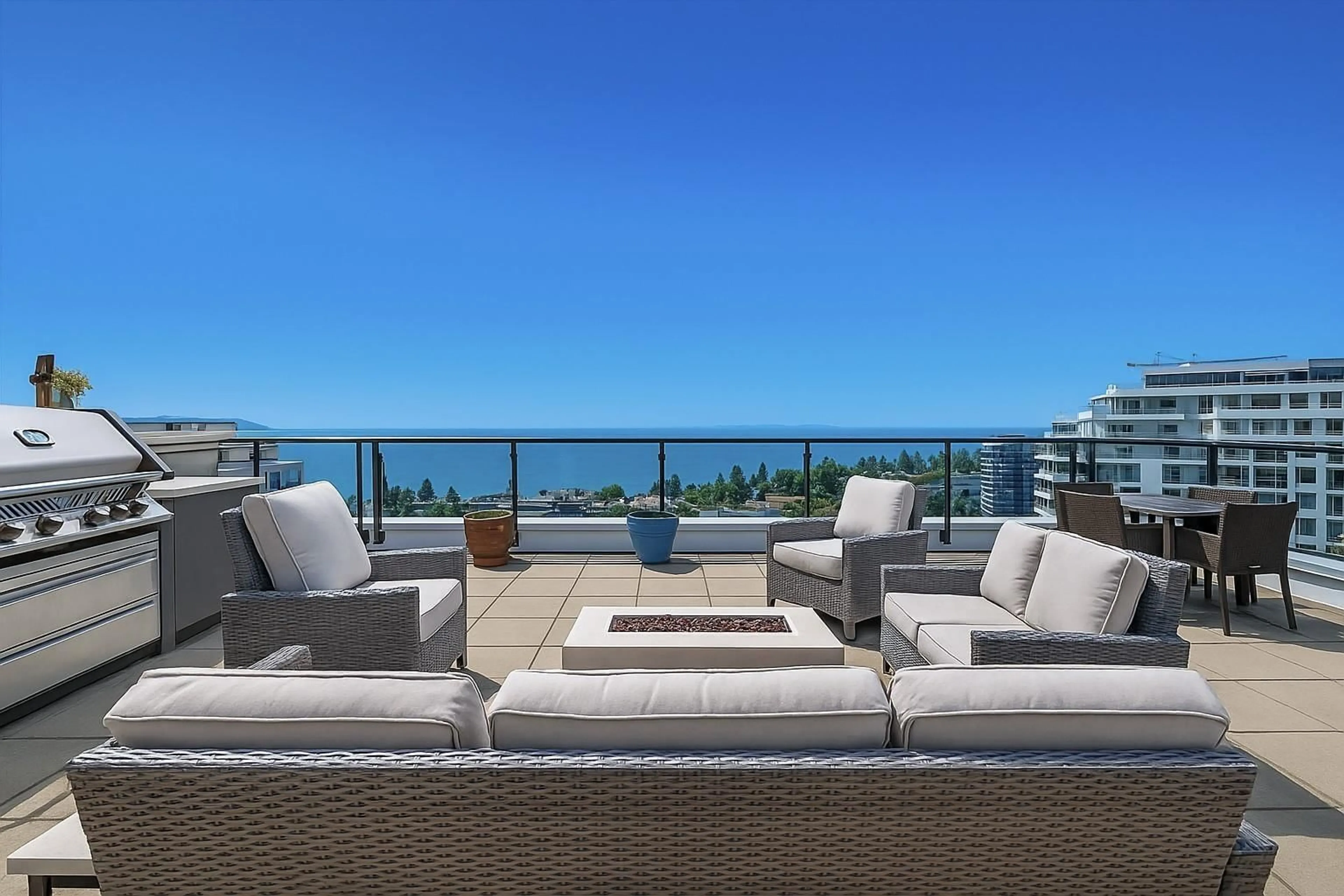 Patio, water/lake/river/ocean view for PH1 - 1439 GEORGE, White Rock British Columbia V4B0B9