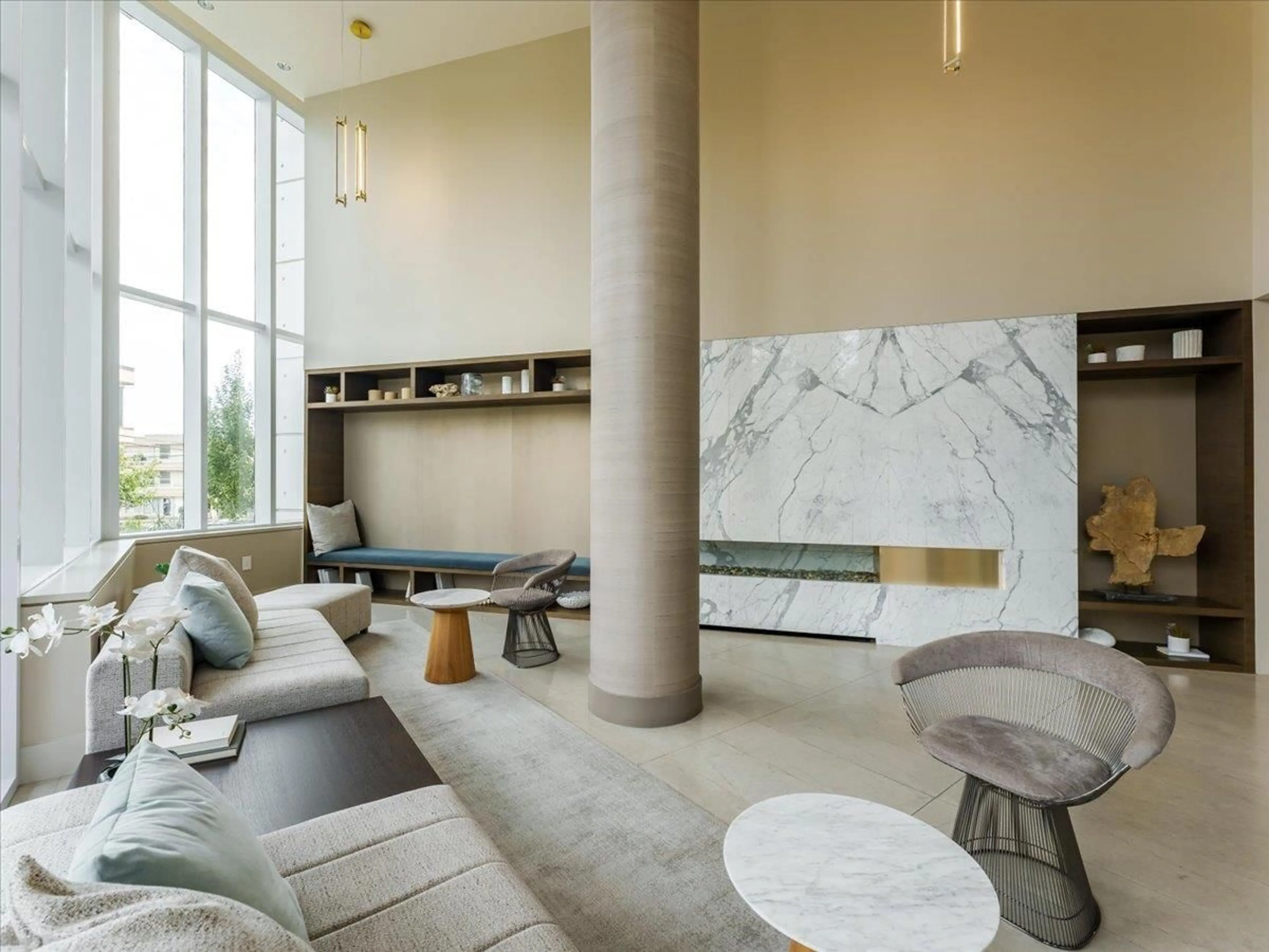 Lobby for PH1 - 1439 GEORGE, White Rock British Columbia V4B0B9
