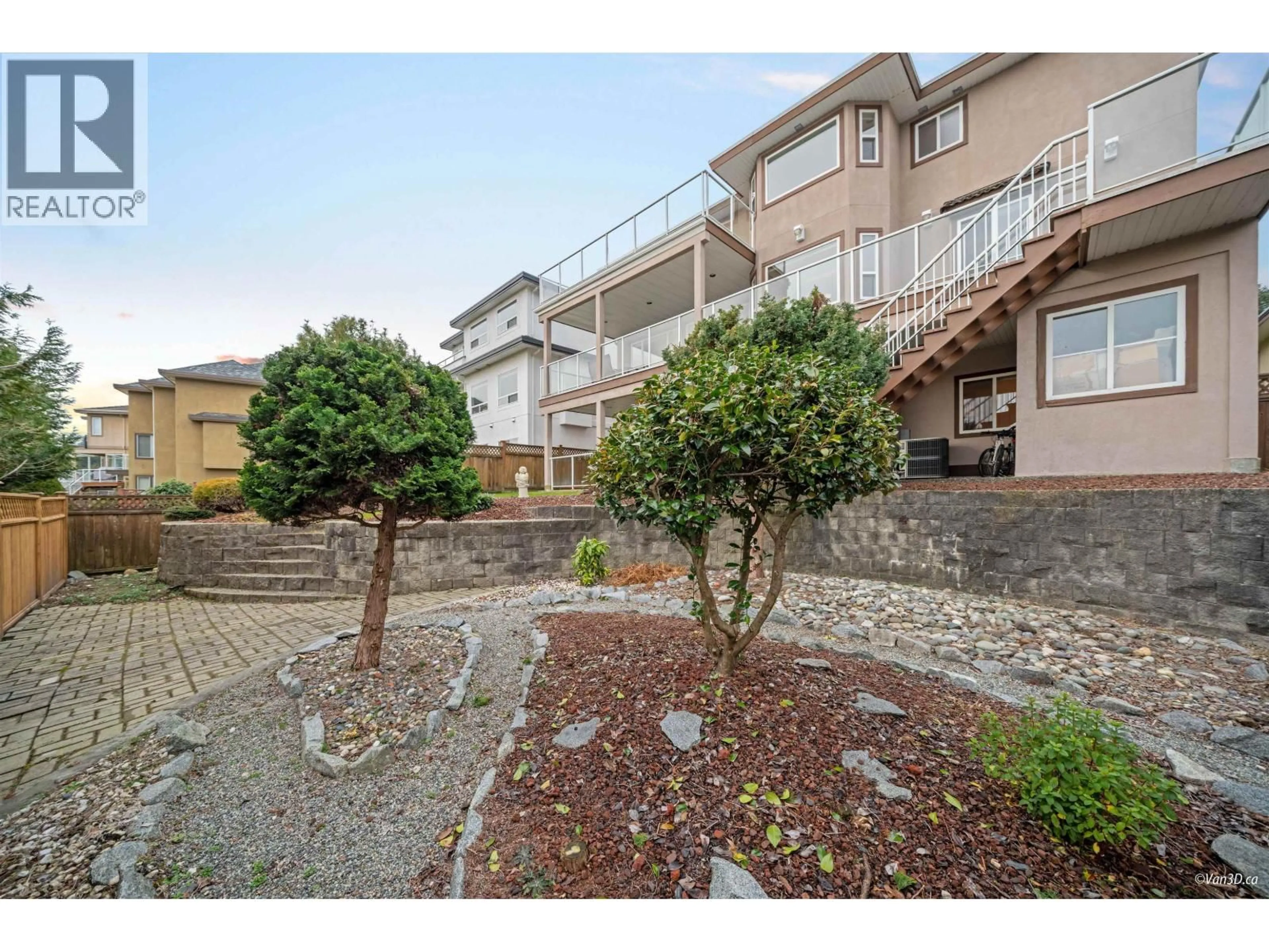 Patio, street for 3062 TIMBER COURT, Coquitlam British Columbia V3E2Y8