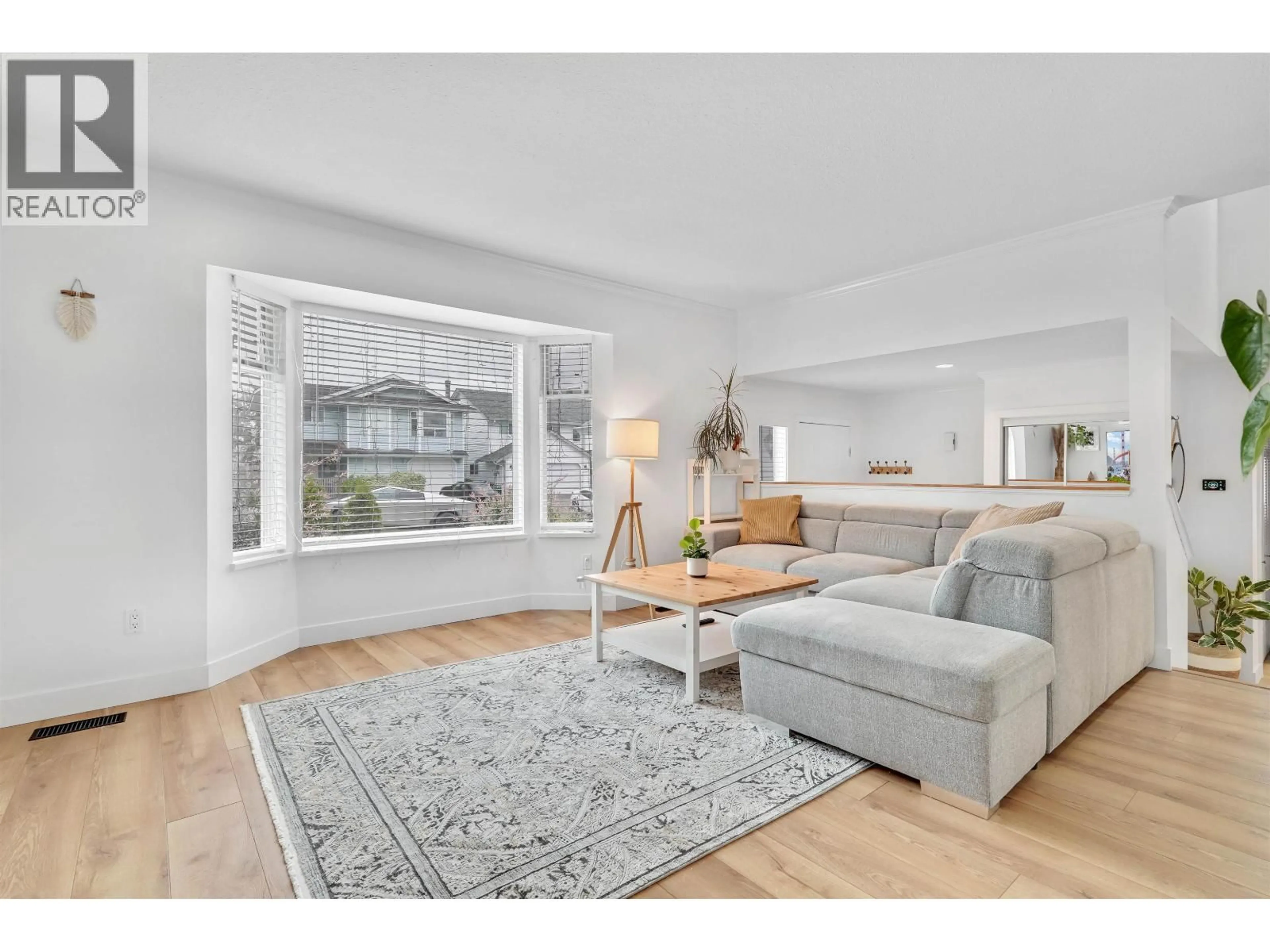 Living room with furniture, unknown for 11399 HARRISON STREET, Maple Ridge British Columbia V2X9L2