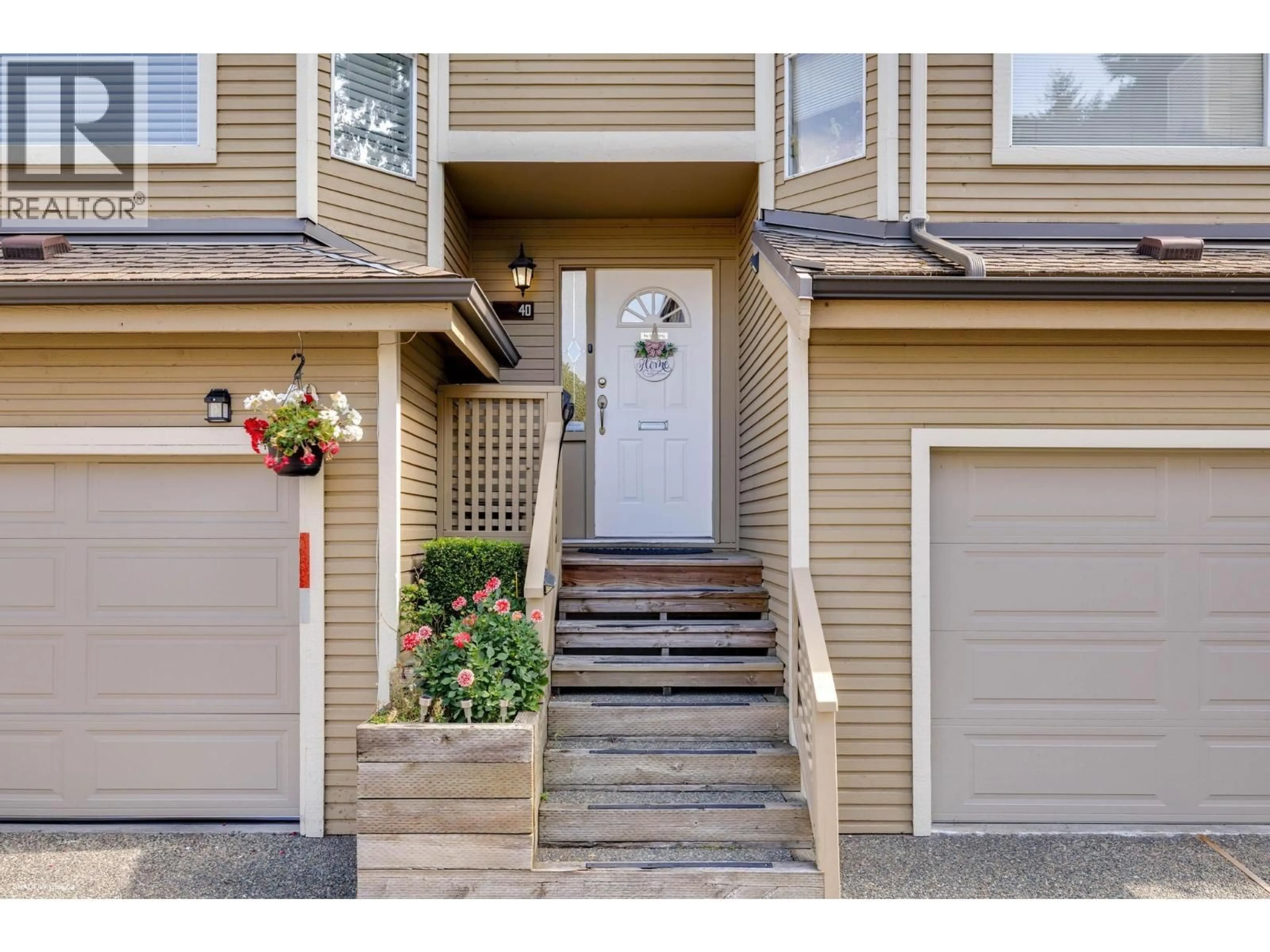Indoor entryway for 40 - 5740 GARRISON ROAD, Richmond British Columbia V7C5E7