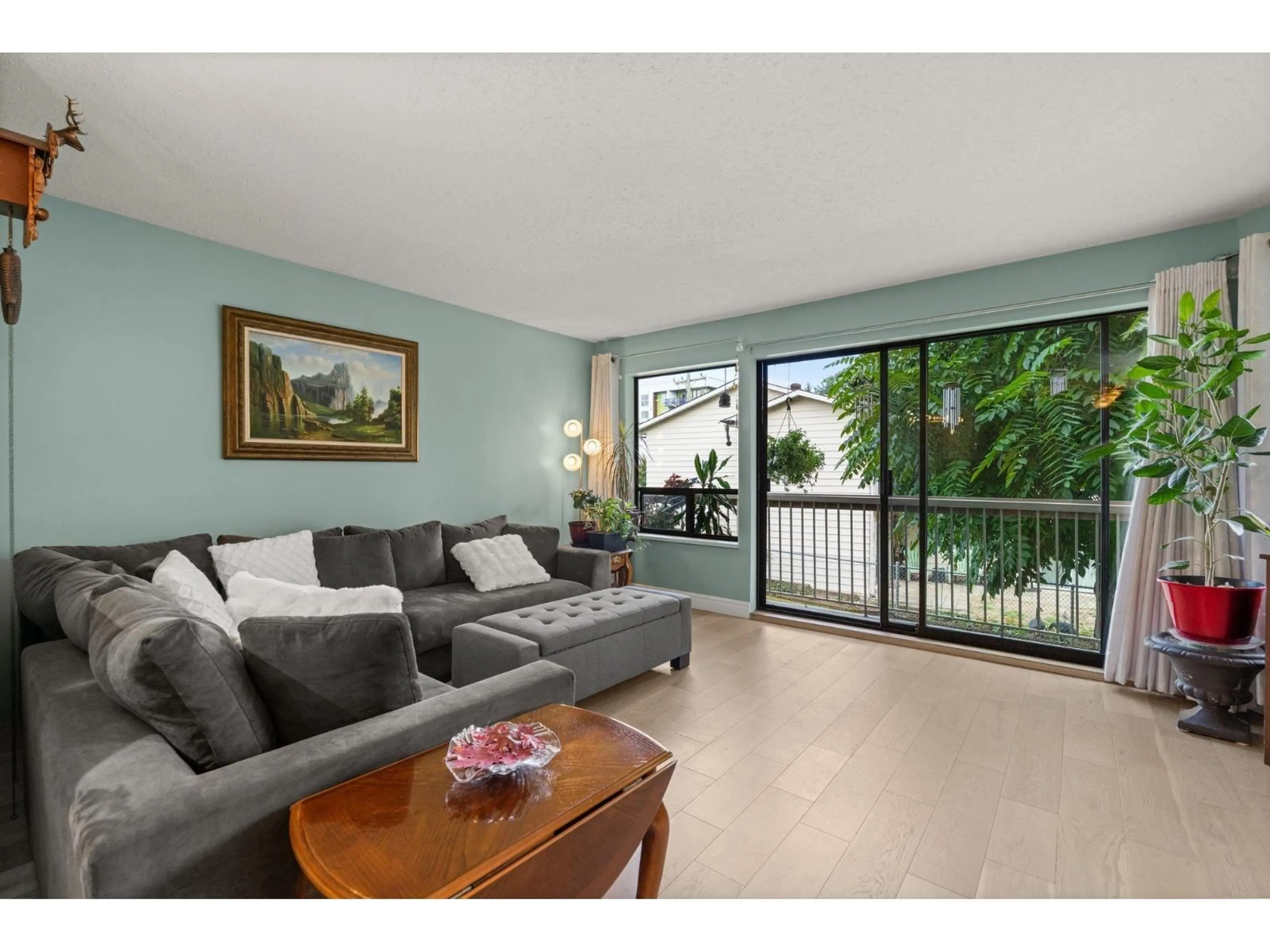 Living room with furniture, unknown for 109 - 33233 BOURQUIN EAST, Abbotsford British Columbia V2S1Y2