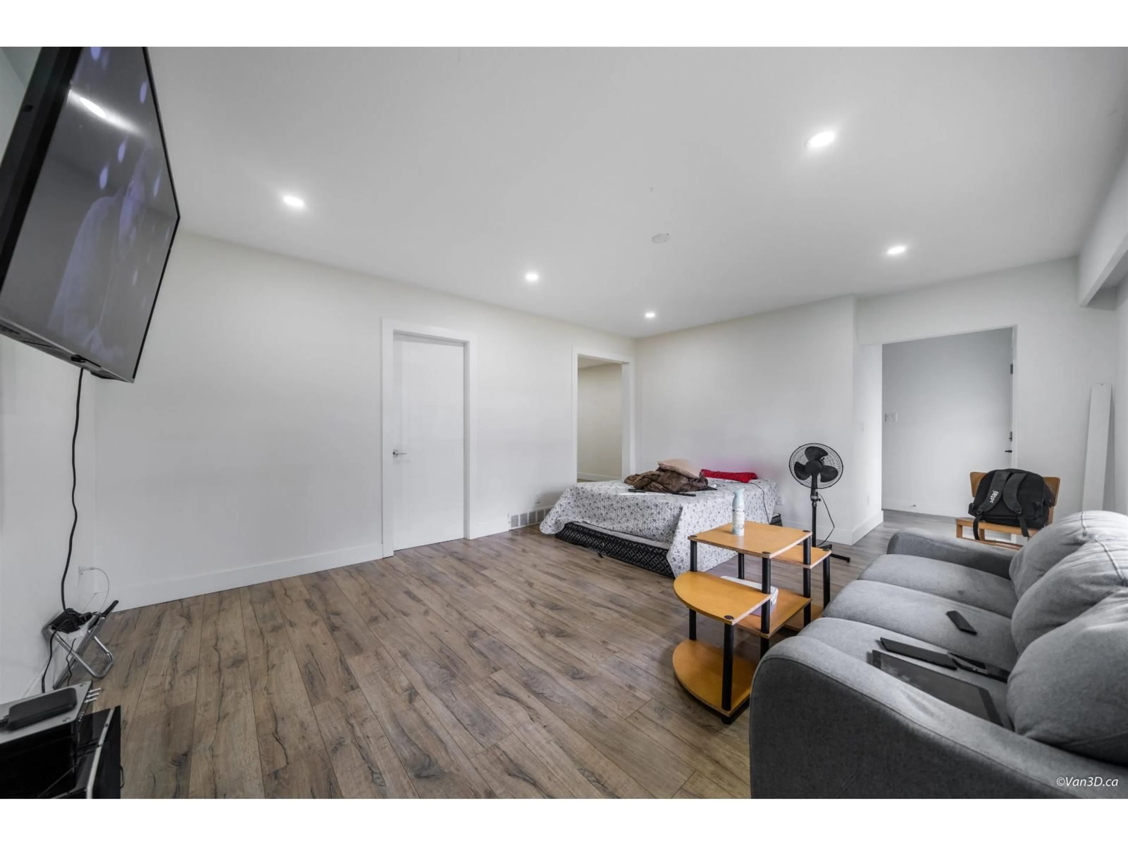 A pic of a room for 12965 98, Surrey British Columbia V3T1B3