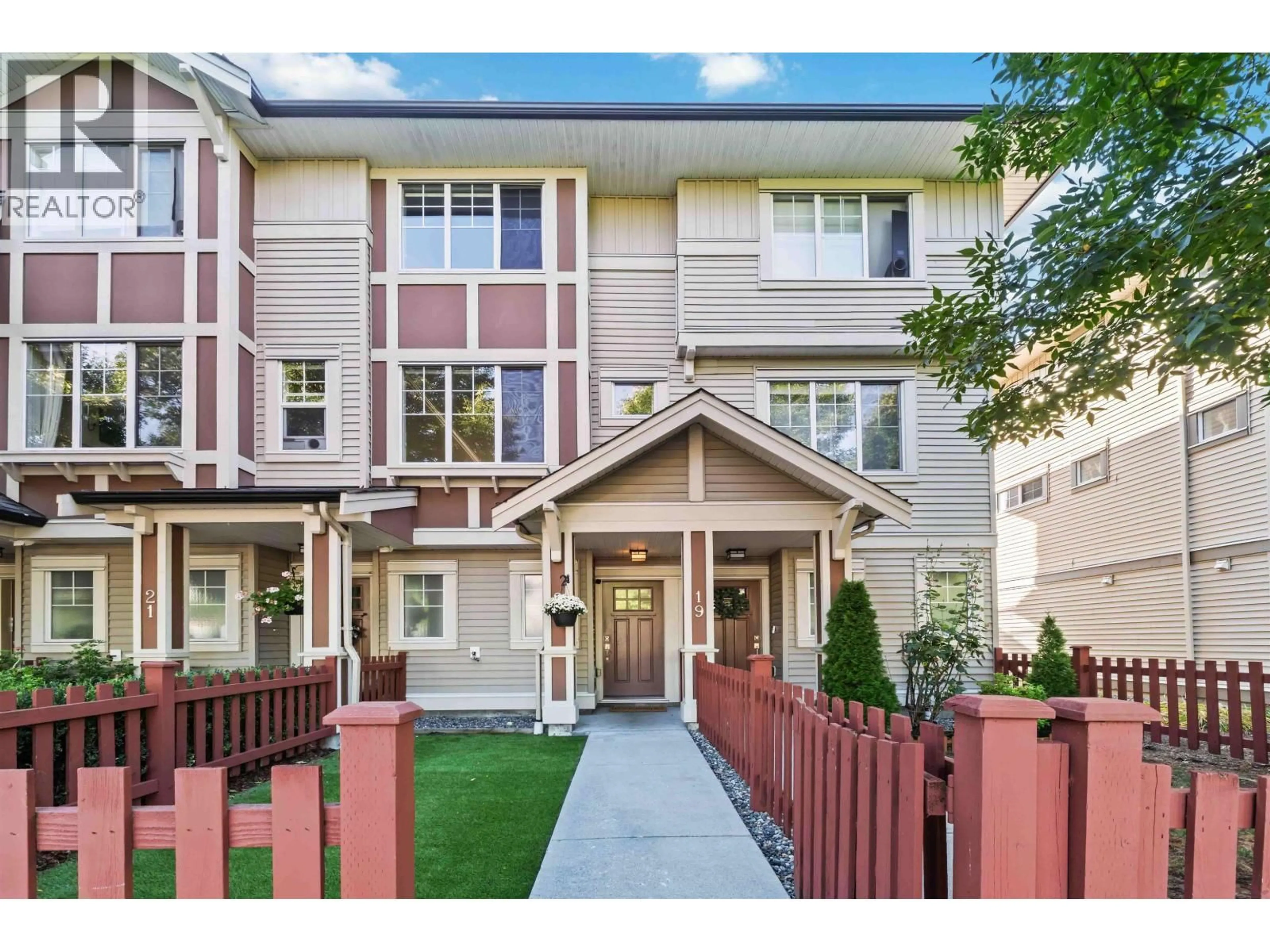 Unknown for 20 - 10151 240 STREET, Maple Ridge British Columbia V2W0G9