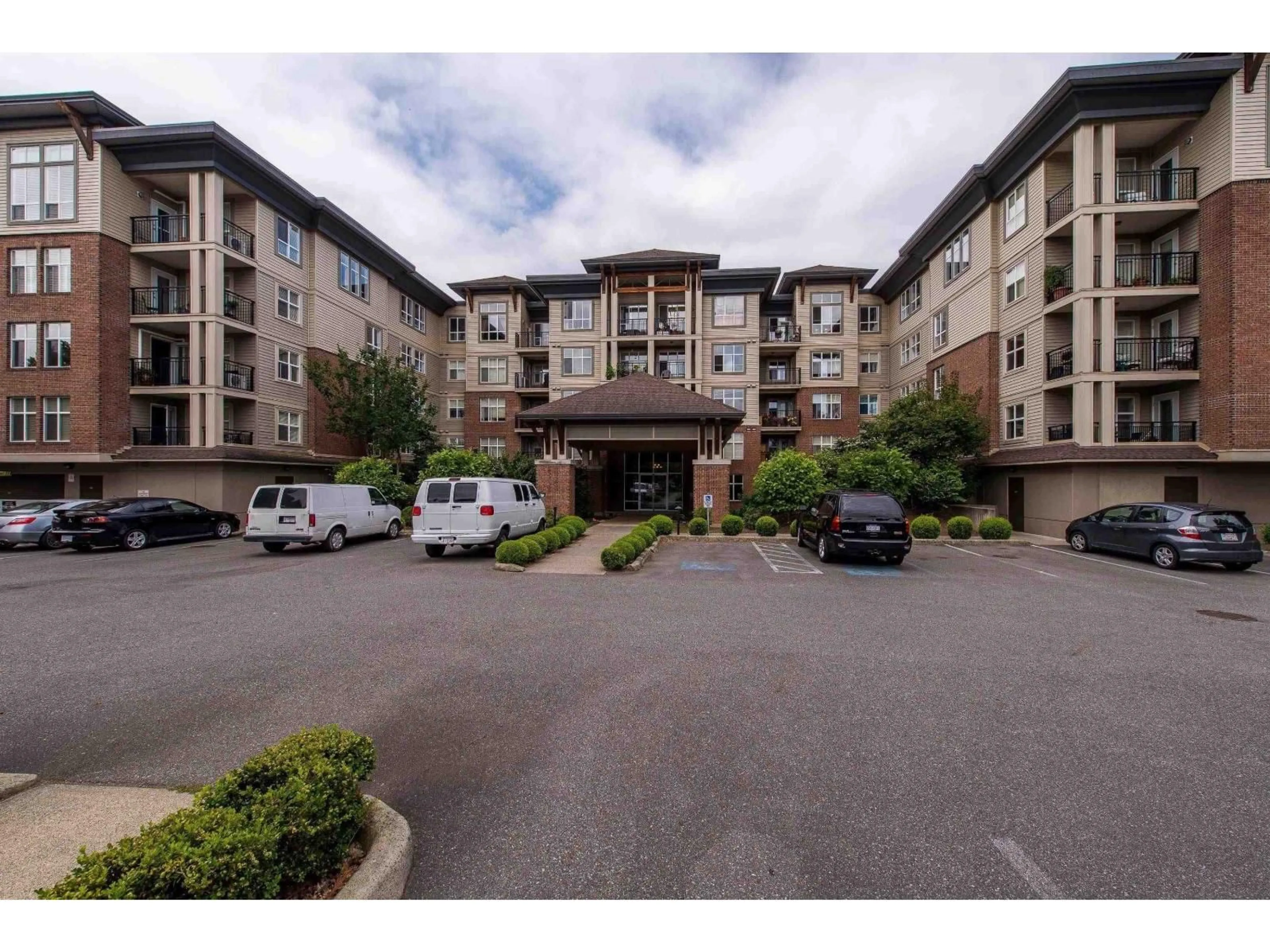 Unknown for 302 - 8955 EDWARD STREET, Chilliwack British Columbia V2P4E2