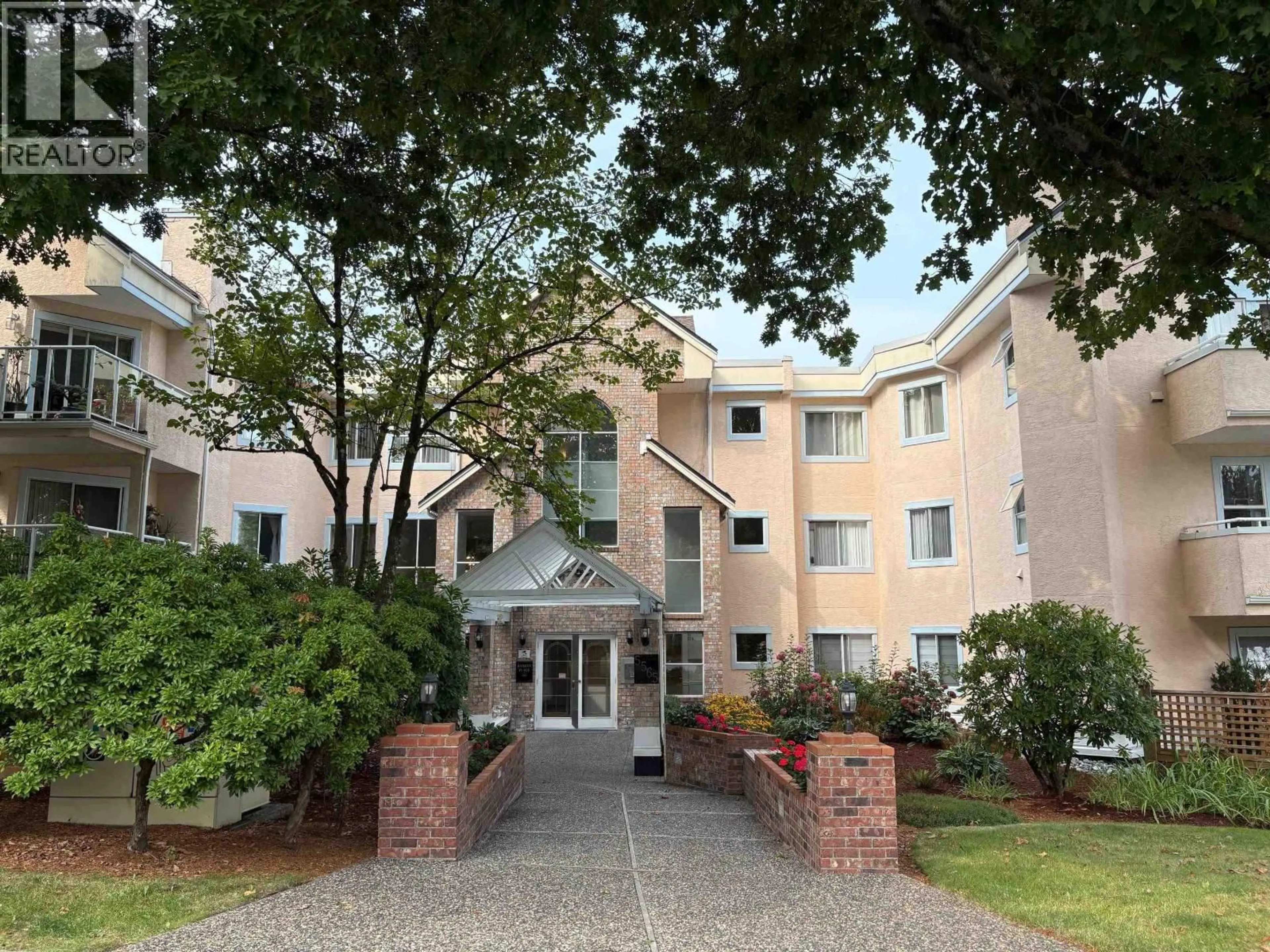 Unknown for 301 - 5565 BARKER AVENUE, Burnaby British Columbia V5H2N8