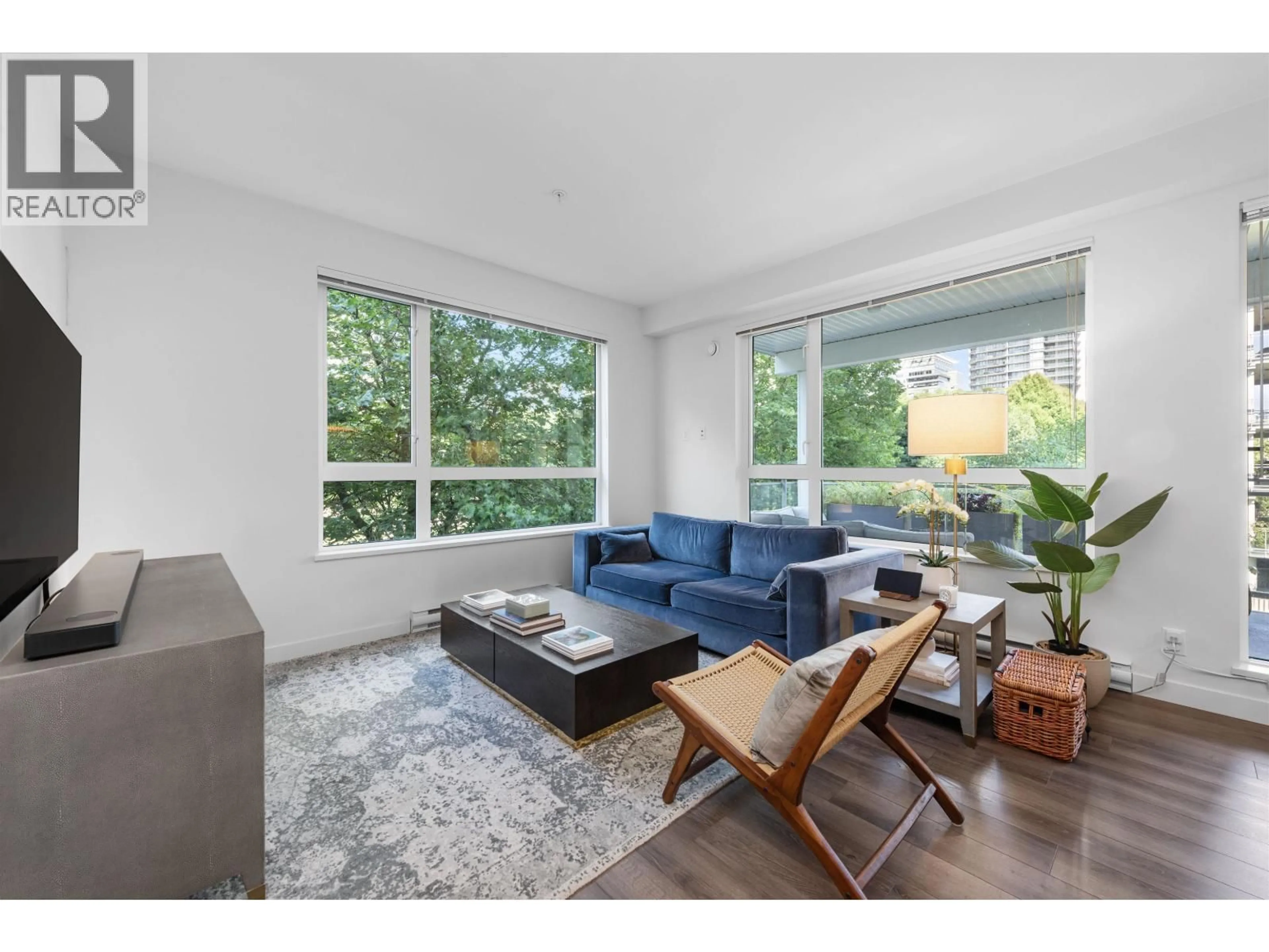 Living room with furniture, unknown for 301 - 2188 MADISON AVENUE, Burnaby British Columbia V5C0J8