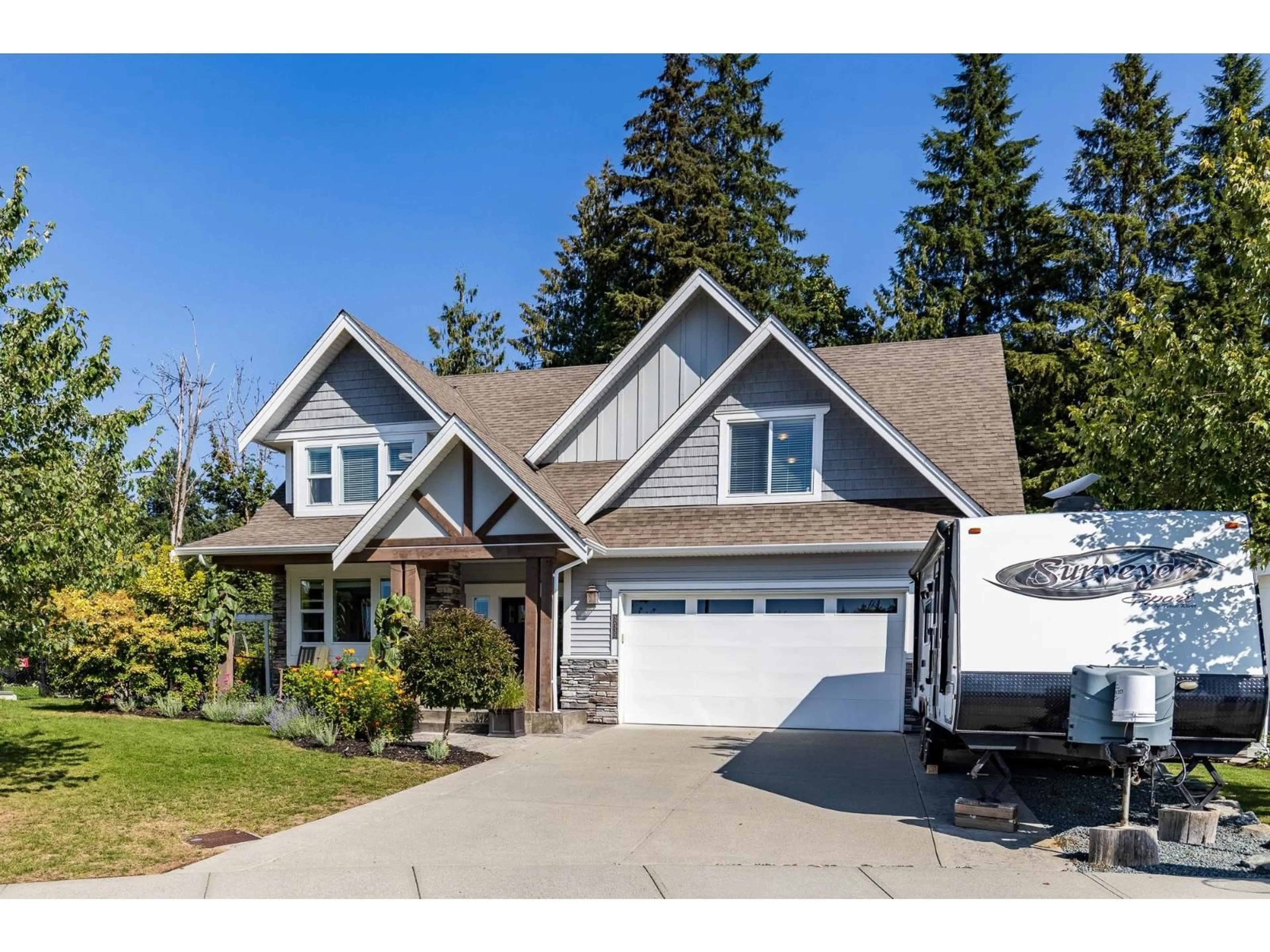 Home with vinyl exterior material, street for 50335 SIENNA AVENUE, Chilliwack British Columbia V4Z0C4