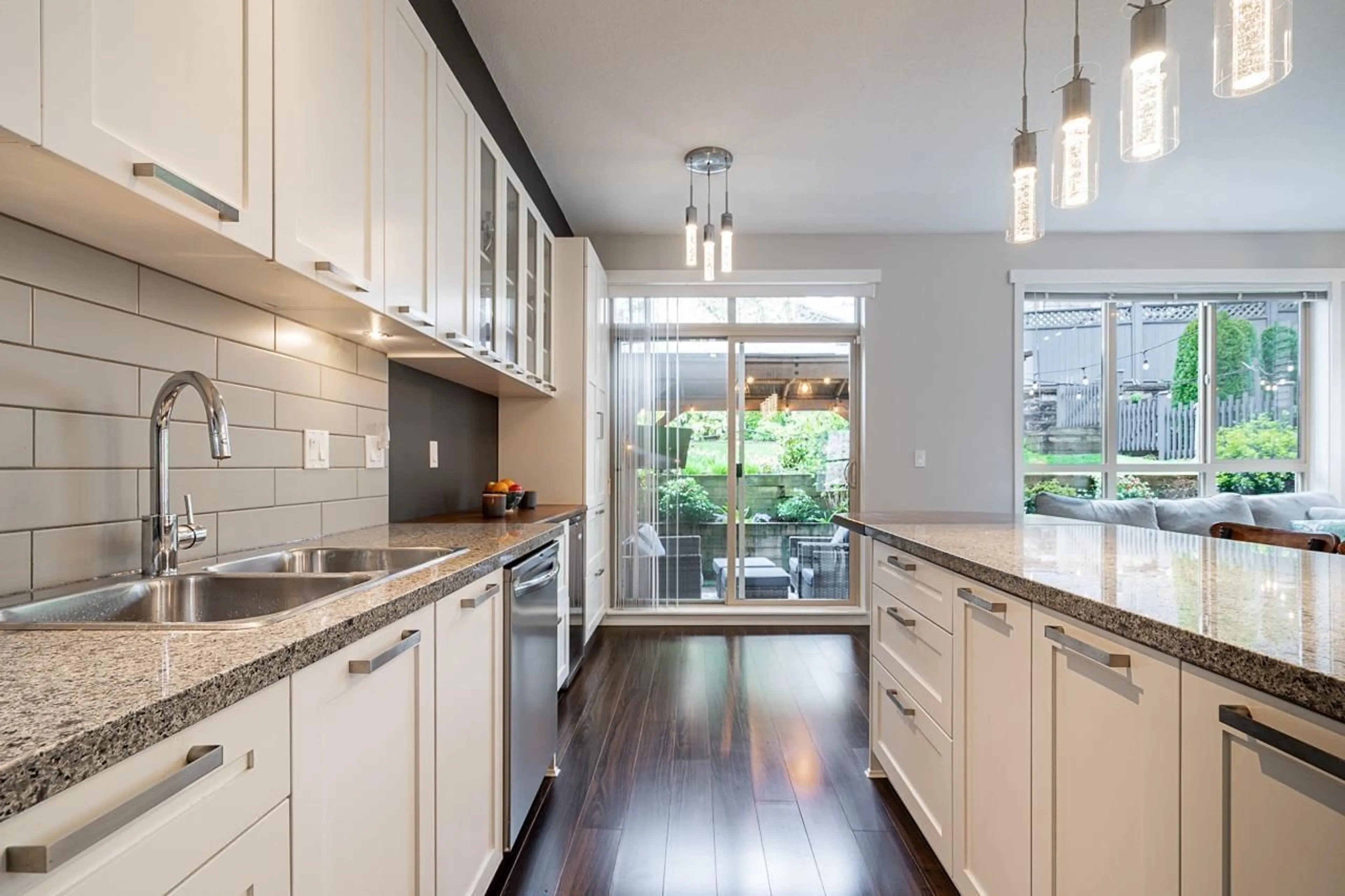 Contemporary kitchen, unknown for 22 - 10595 DELSOM, Delta British Columbia V4C0C2