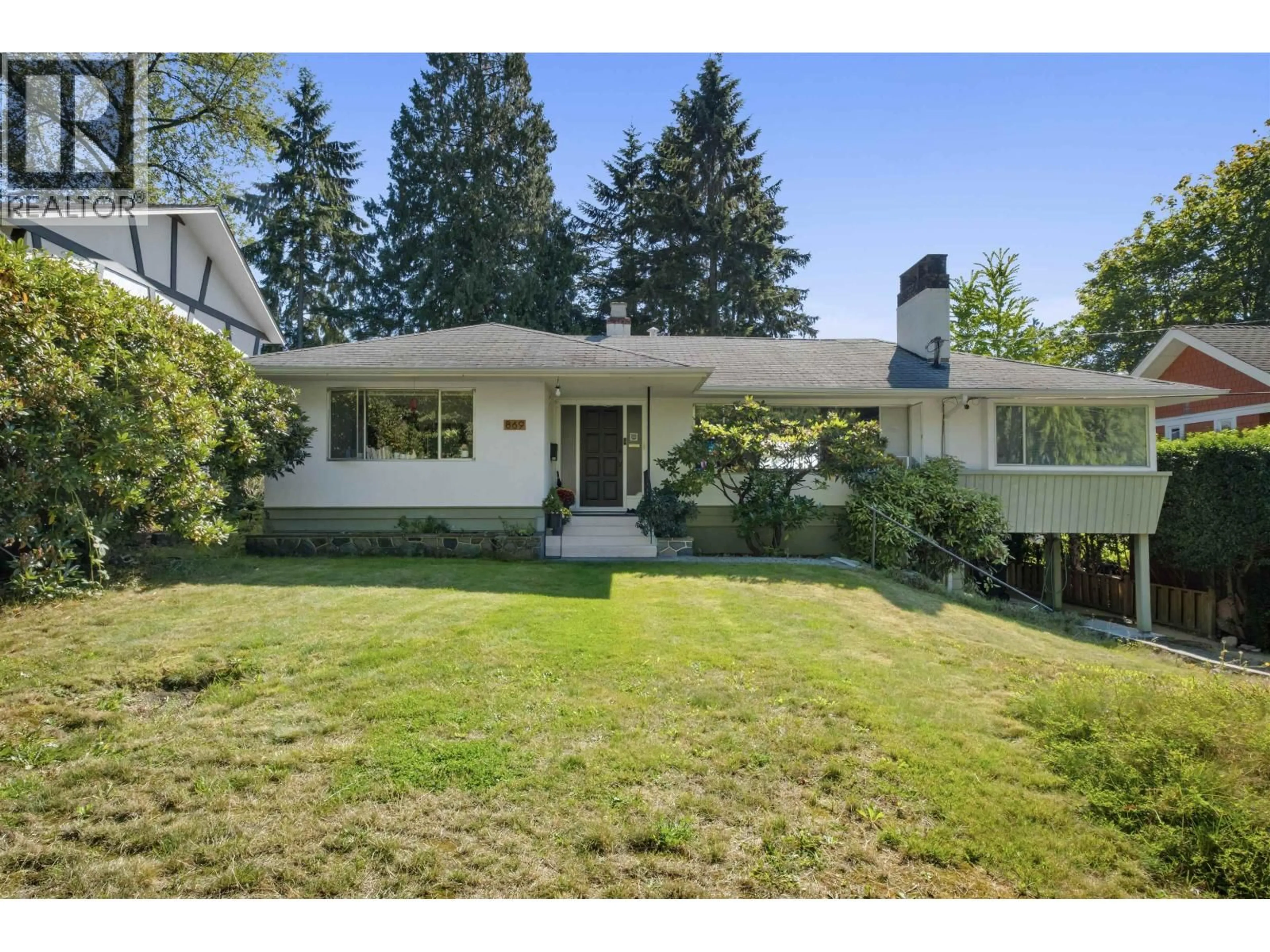 Unknown for 869 CLEMENTS AVENUE, North Vancouver British Columbia V7R2K6