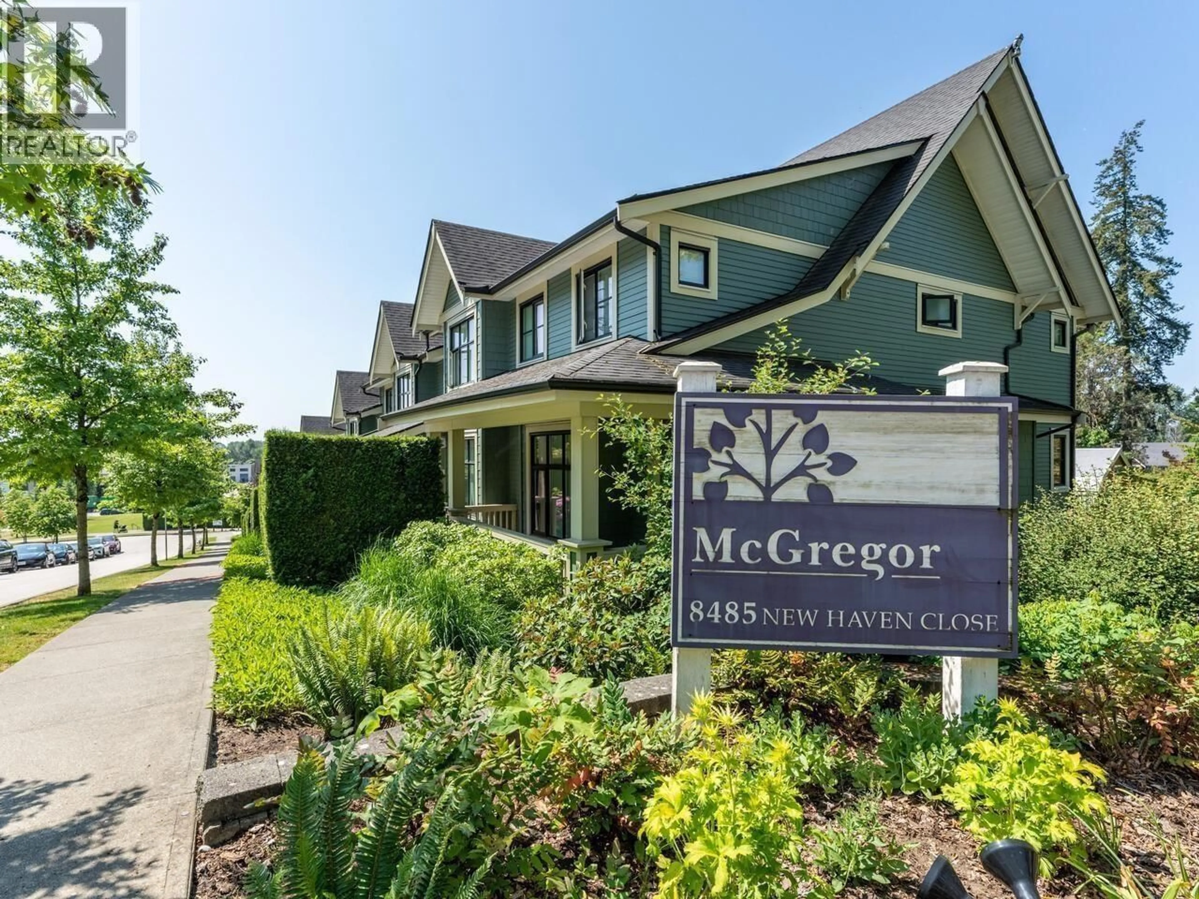 Indoor foyer for 406 - 8485 NEW HAVEN CLOSE, Burnaby British Columbia V5J0B7