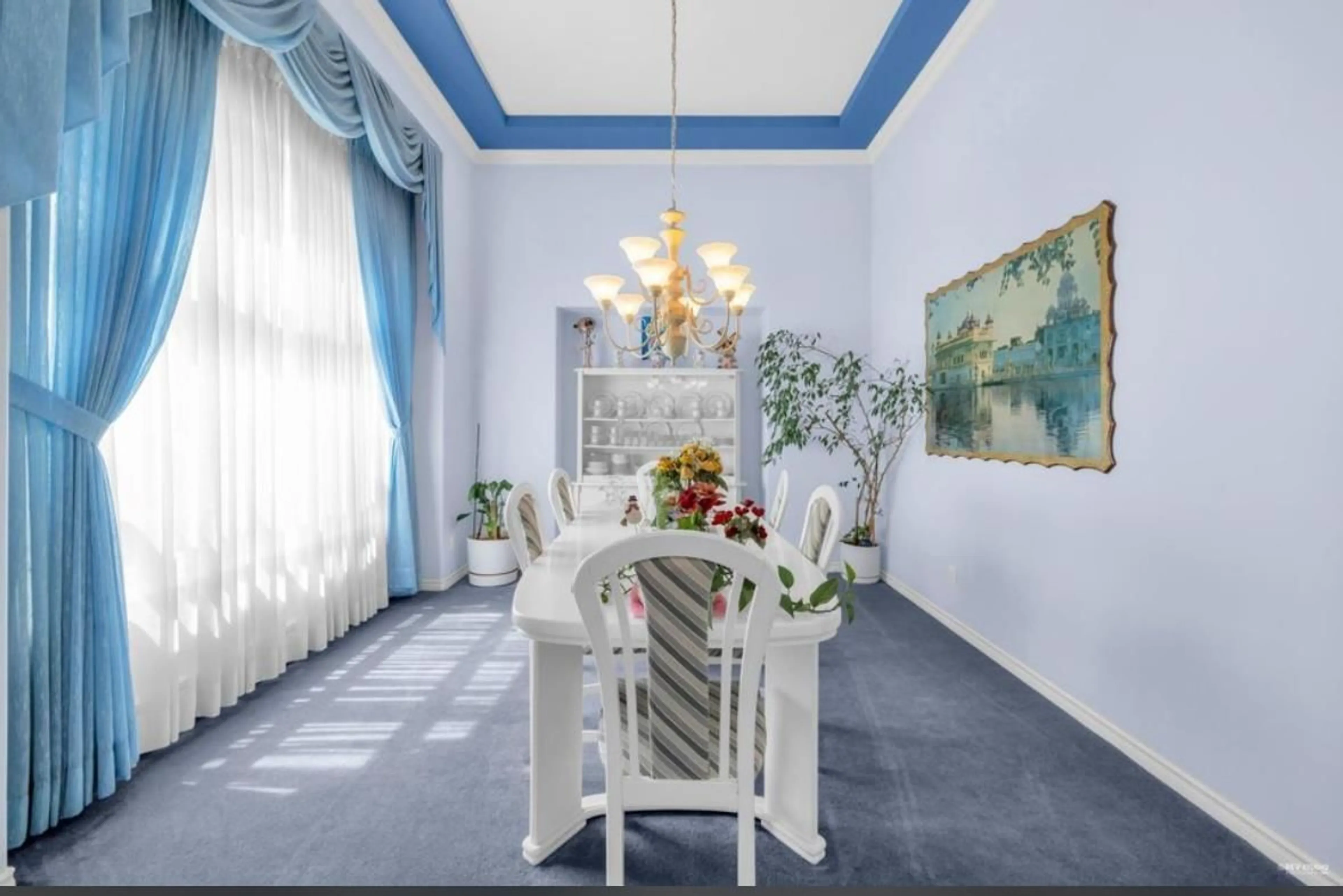 Dining room, ceramic/tile floor for 15811 96, Surrey British Columbia V4N2R8