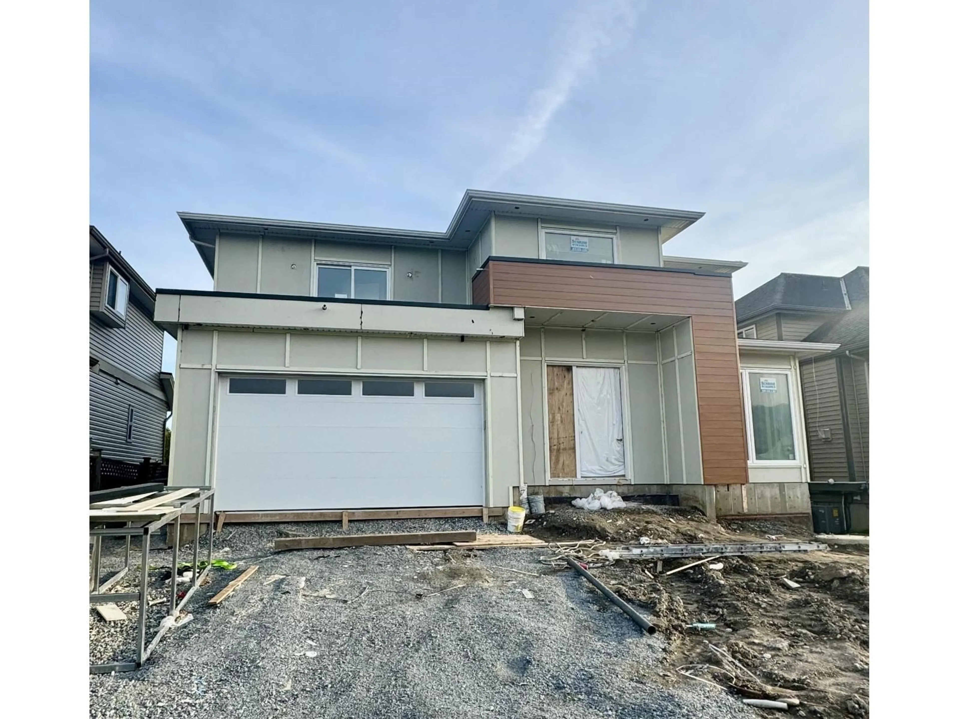 Home with vinyl exterior material, building for 27144 35TH, Langley British Columbia V4W0A5