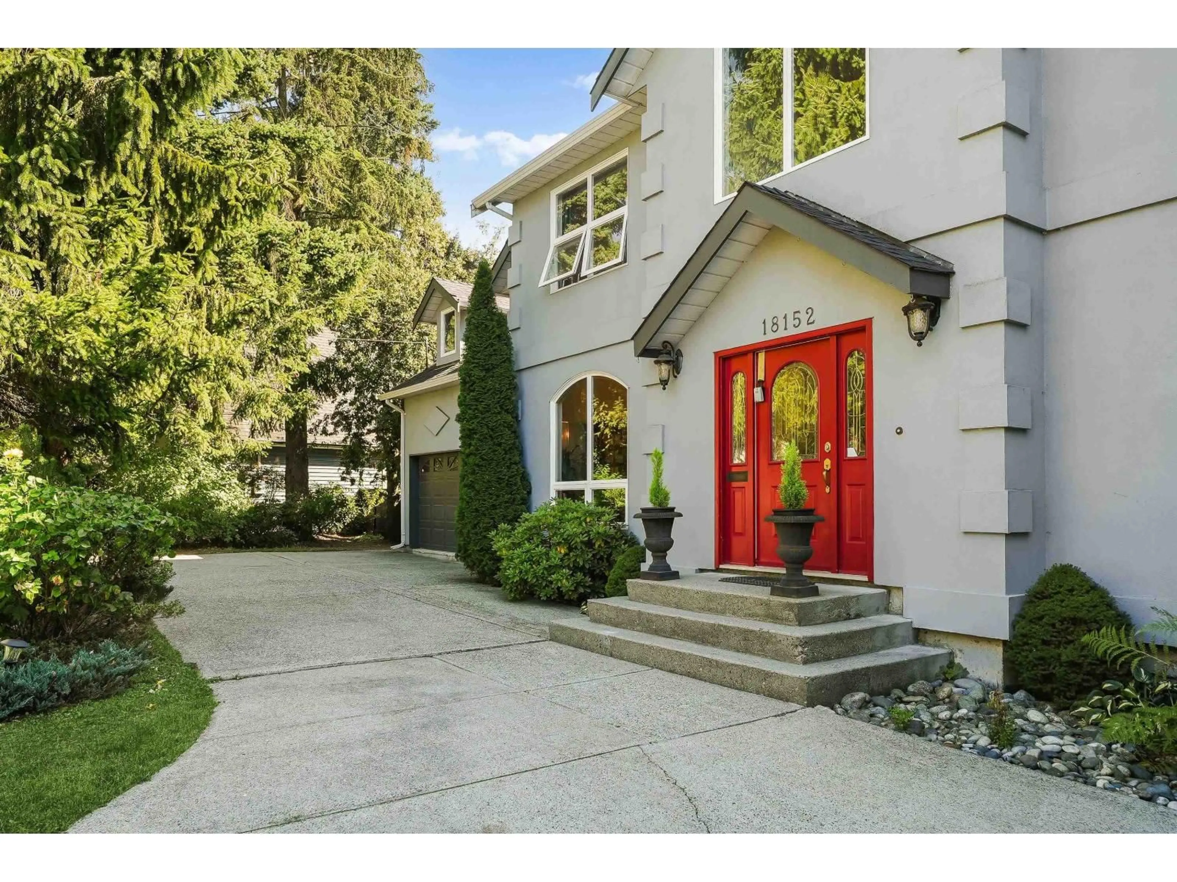 Indoor entryway for 18152 58, Surrey British Columbia V3S1M1